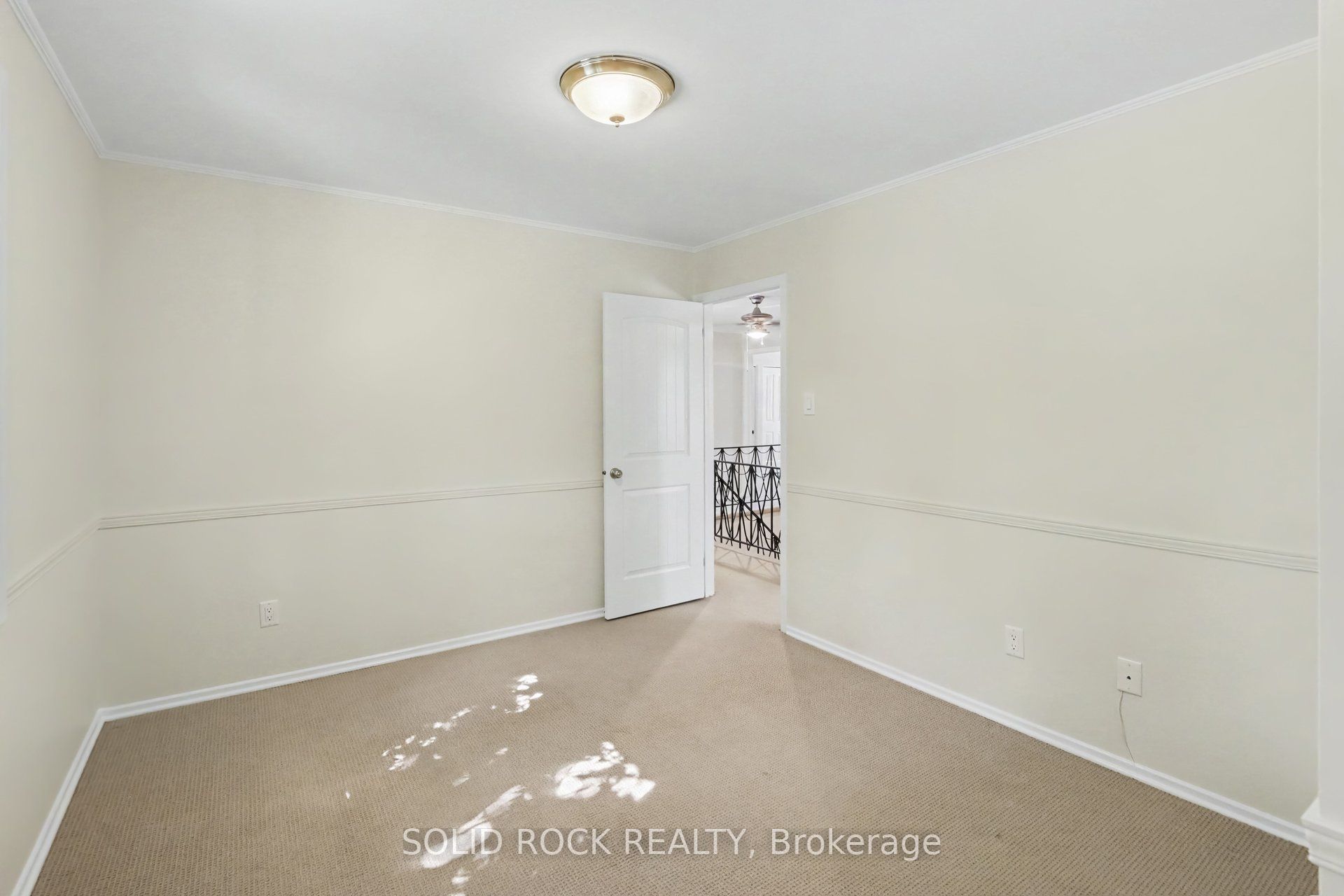 1599 Featherston Drive Property Photo 29