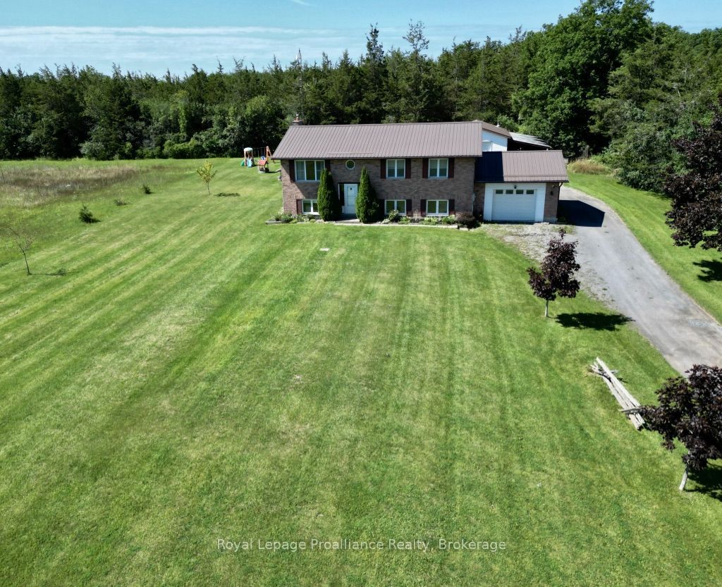 2631 62 Highway Property Photo 4