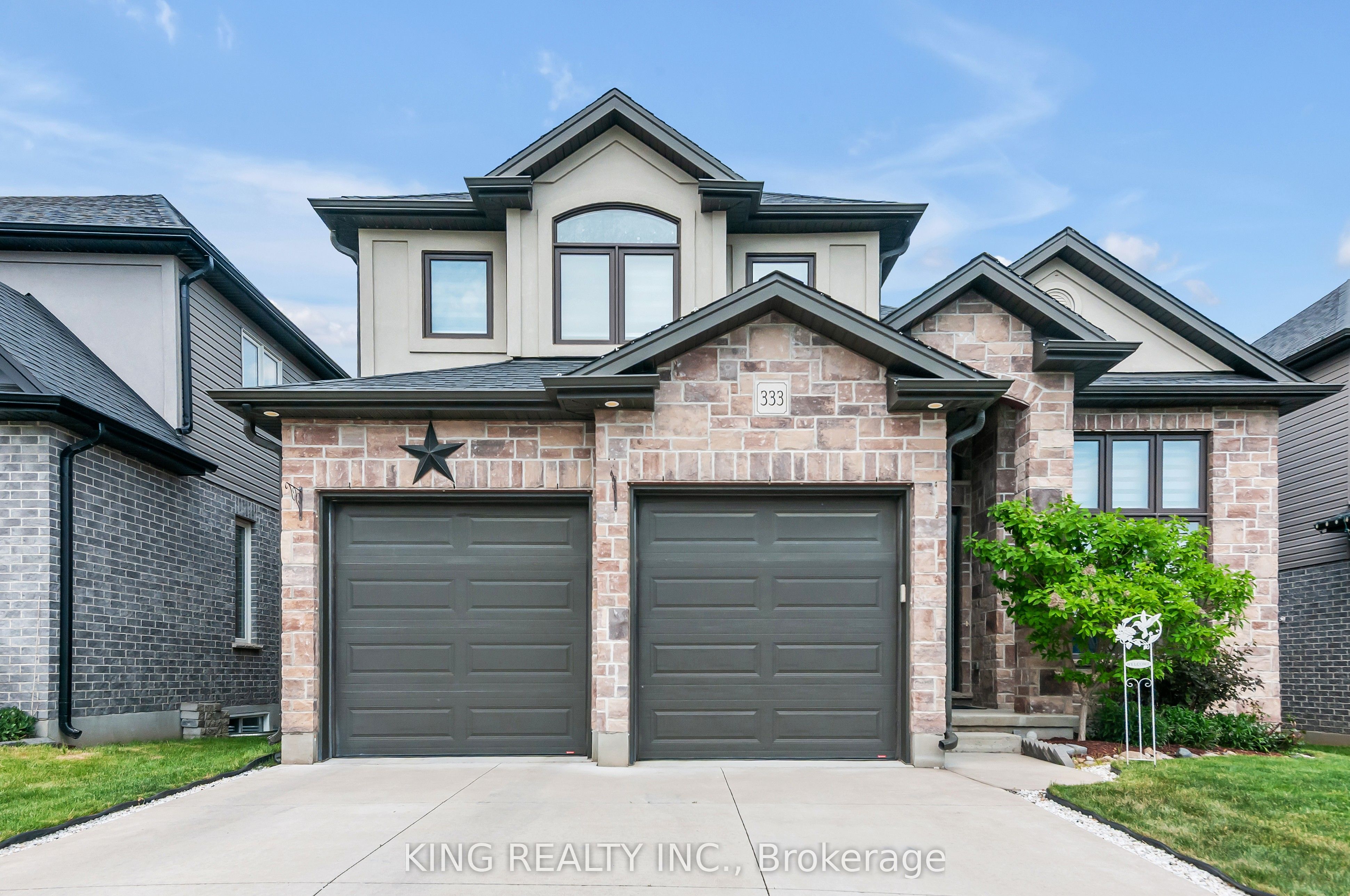333 Masters Drive Property Photo 4