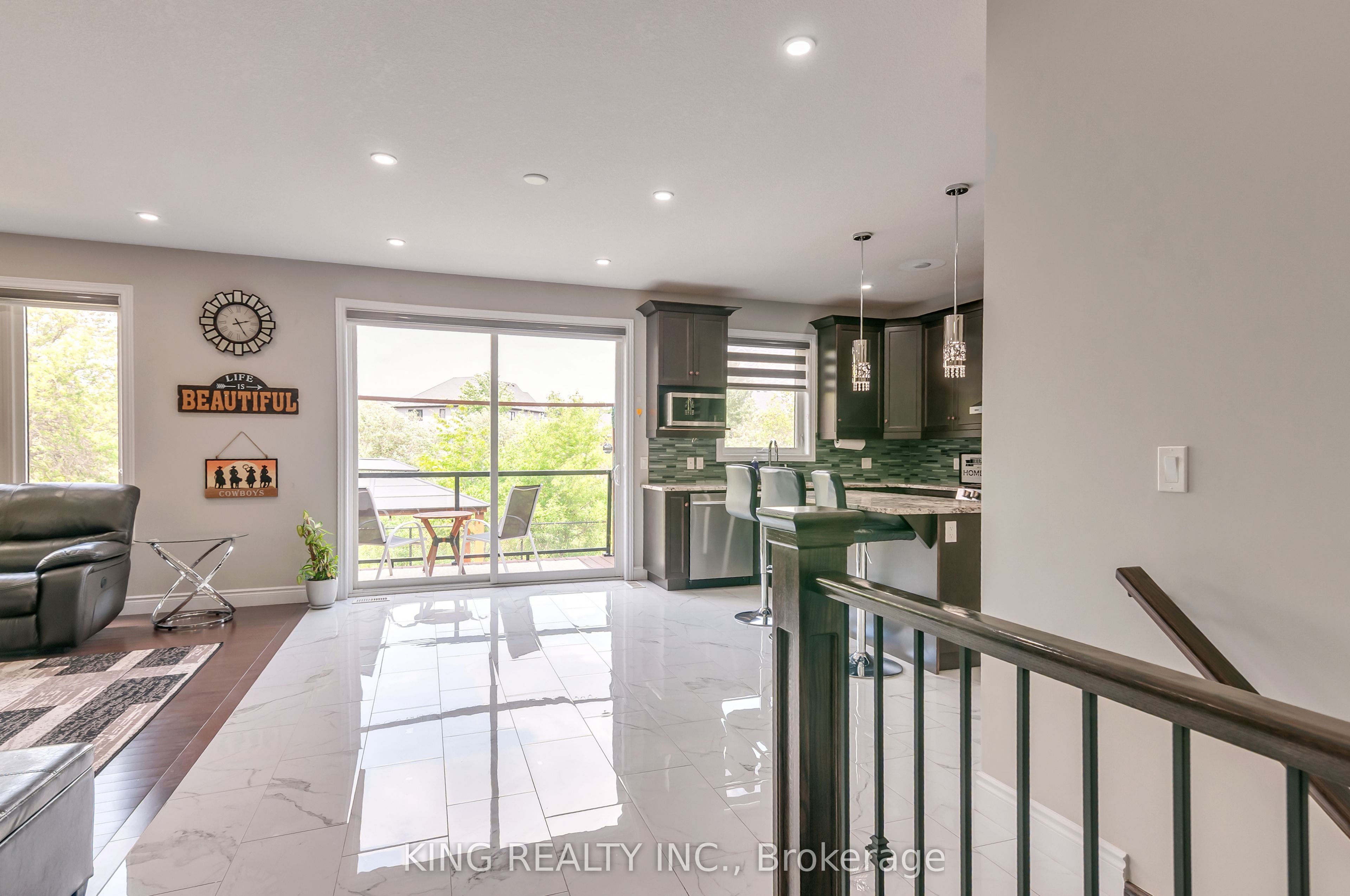 333 Masters Drive Property Photo 13