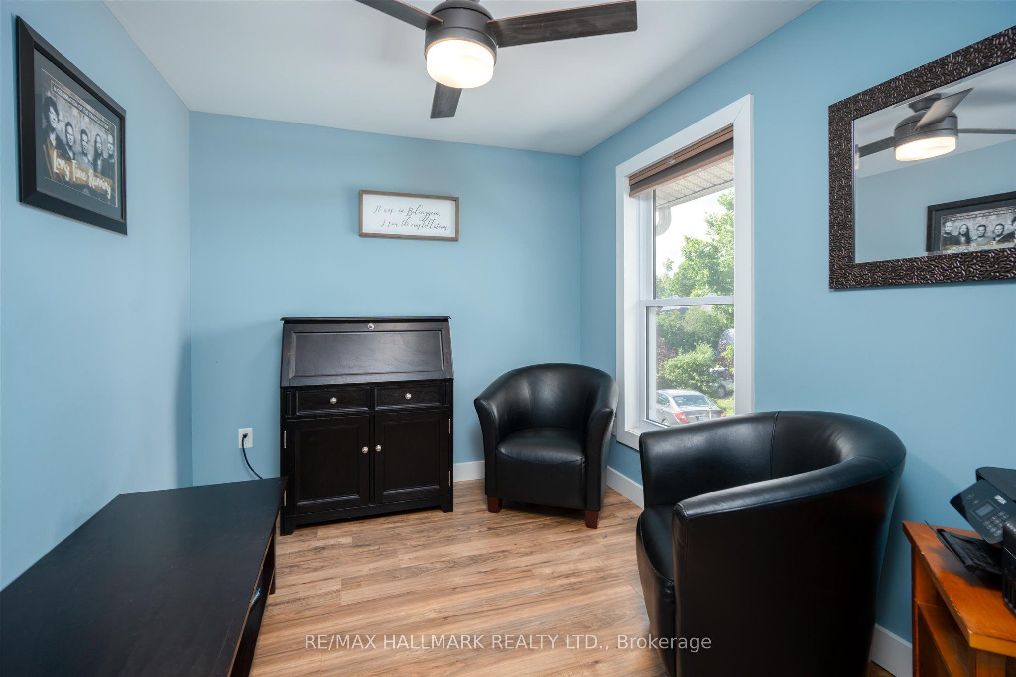 64 Front Street E Property Photo 26