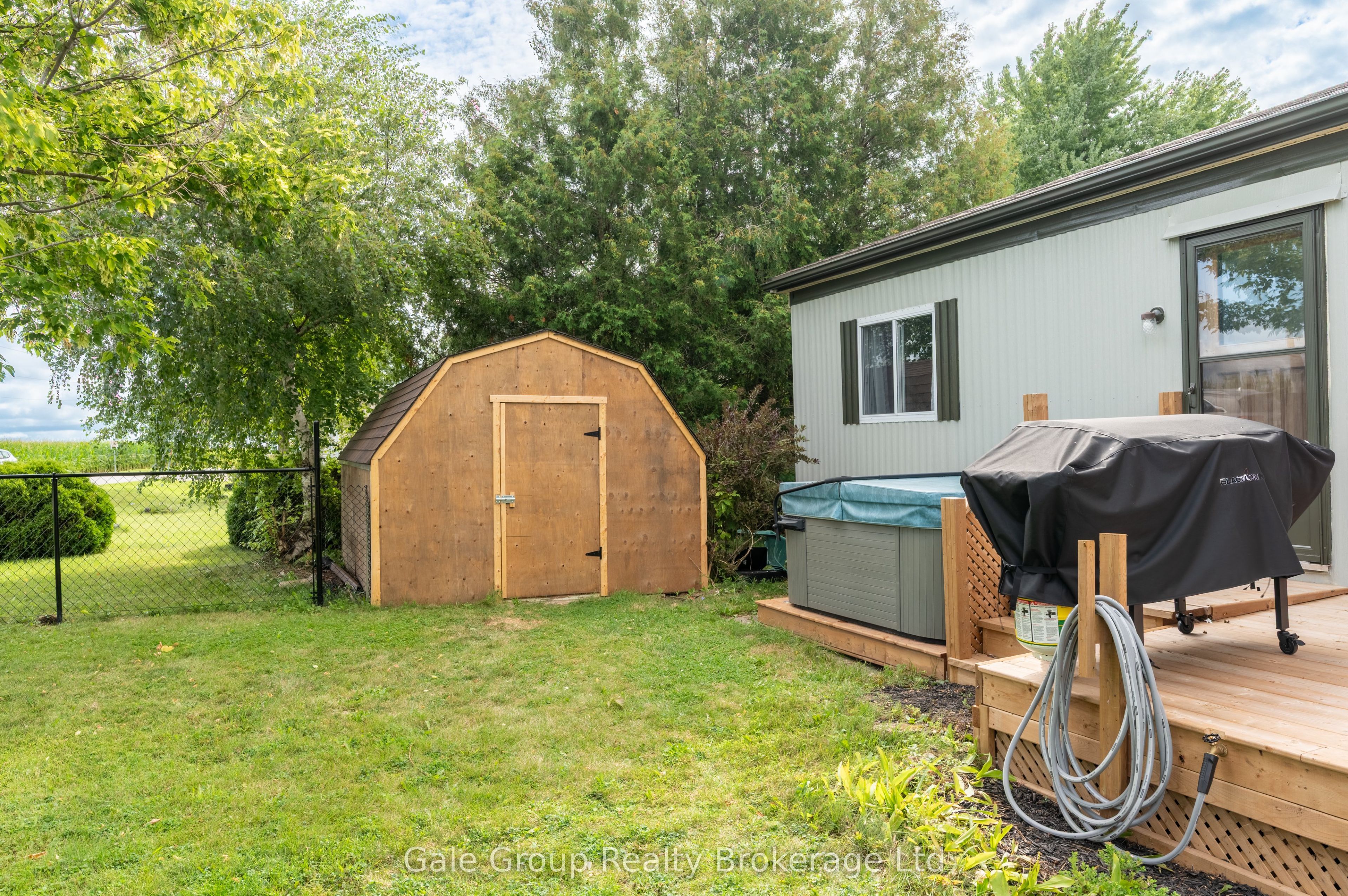 32 Pineview Ave Avenue Property Photo 8