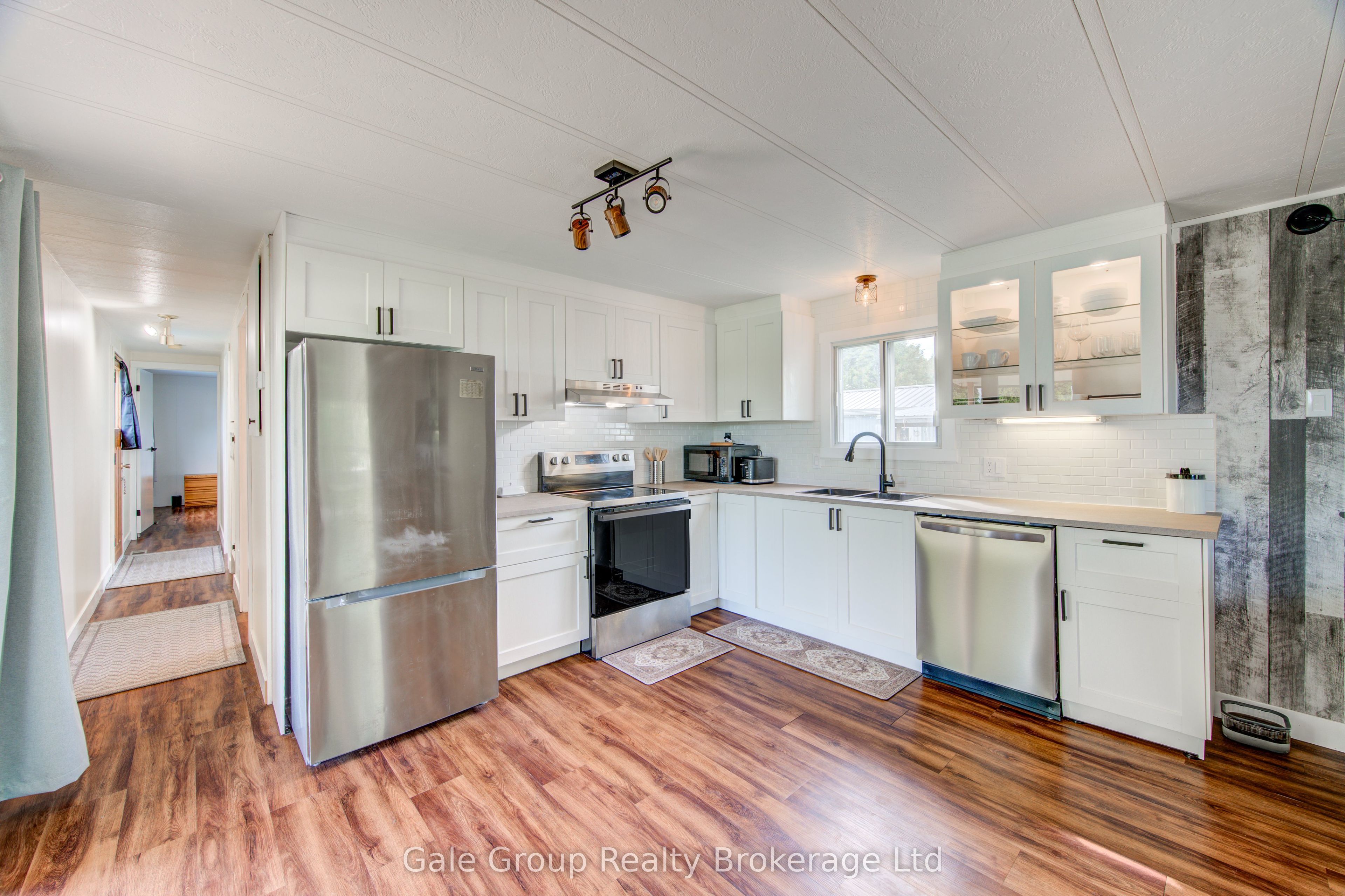 32 Pineview Ave Avenue Property Photo 21