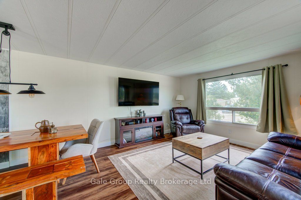 32 Pineview Ave Avenue Property Photo 28