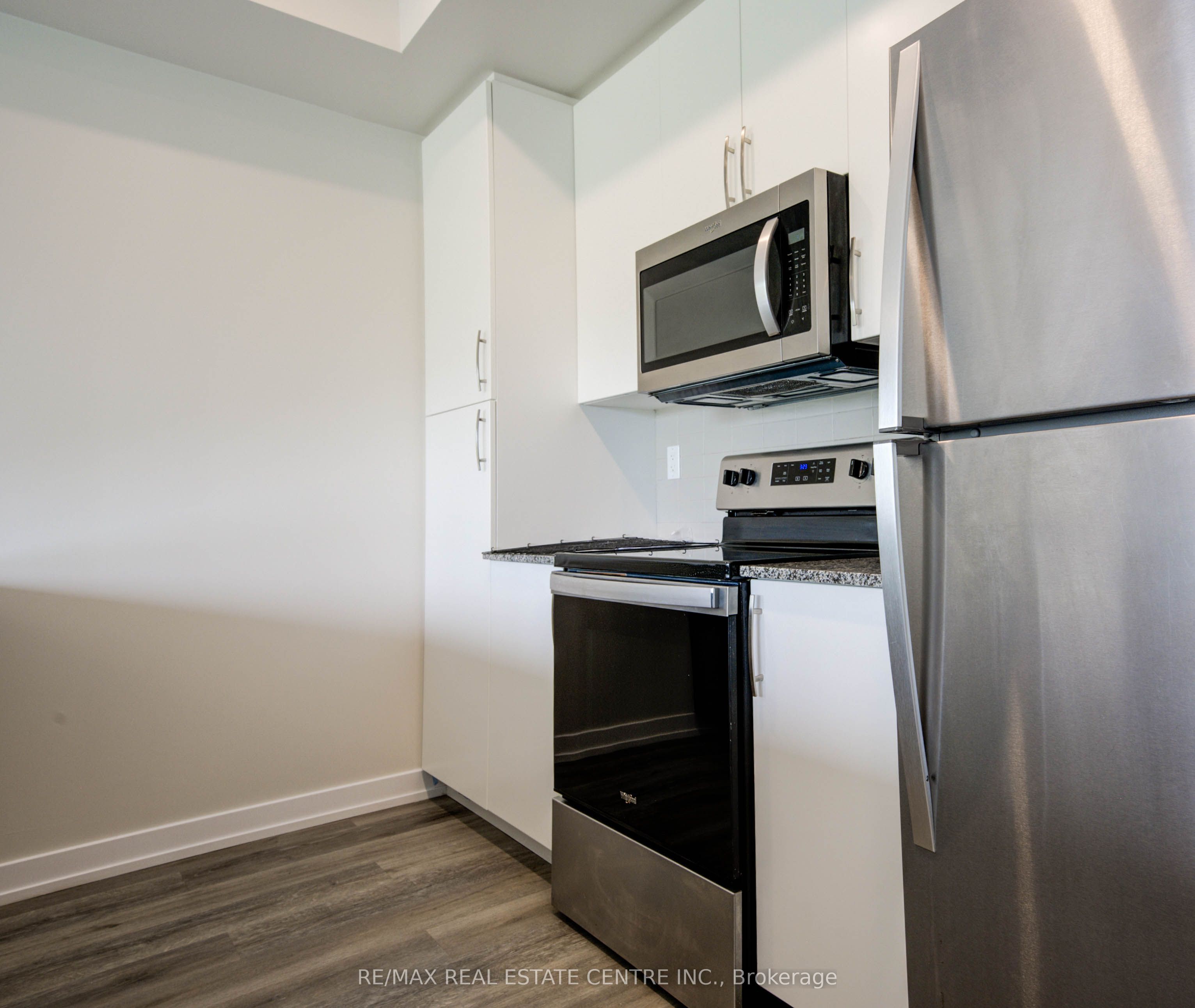 350 River Road 7 Property Photo 6