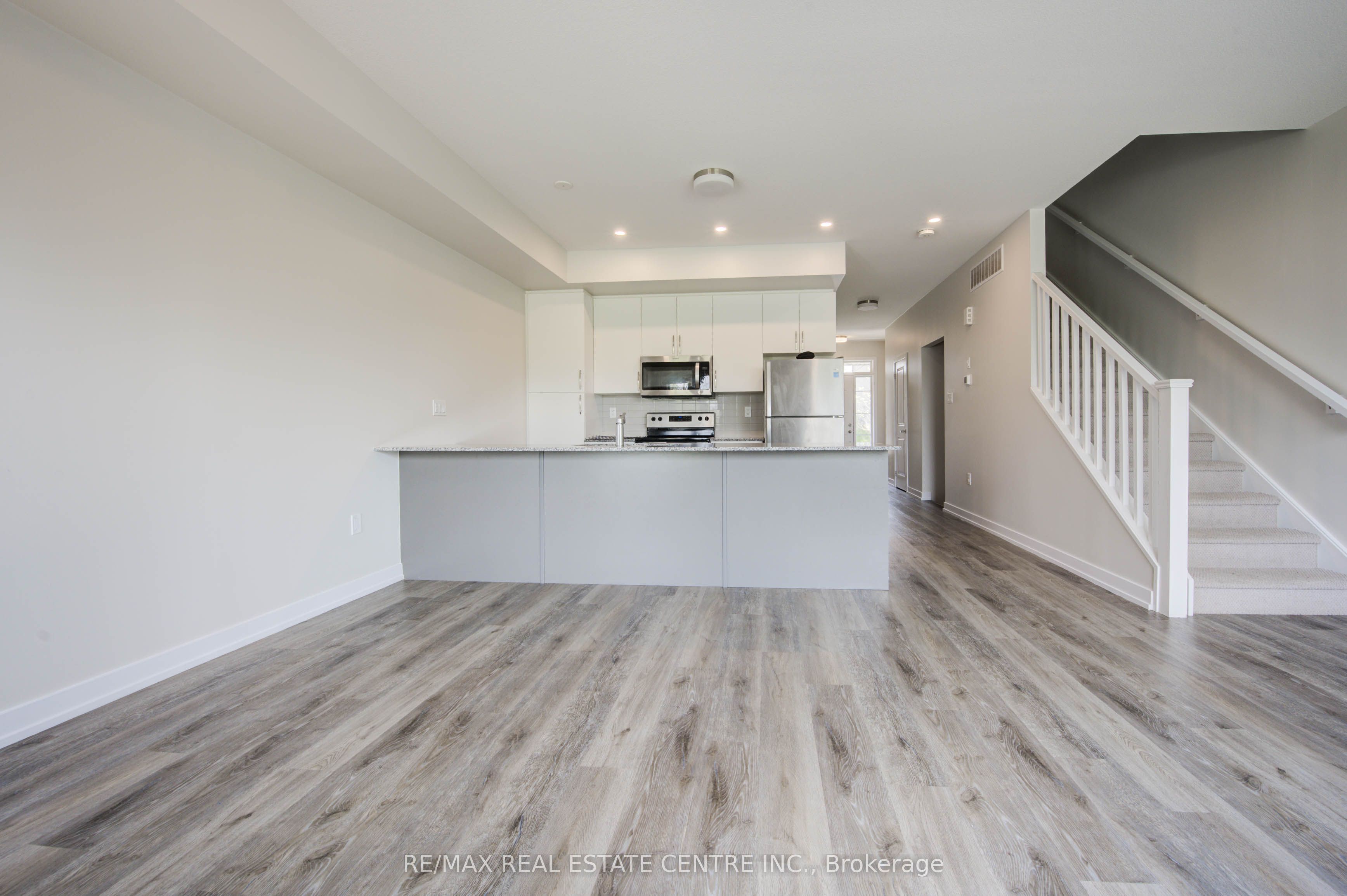 350 River Road 7 Property Photo 11