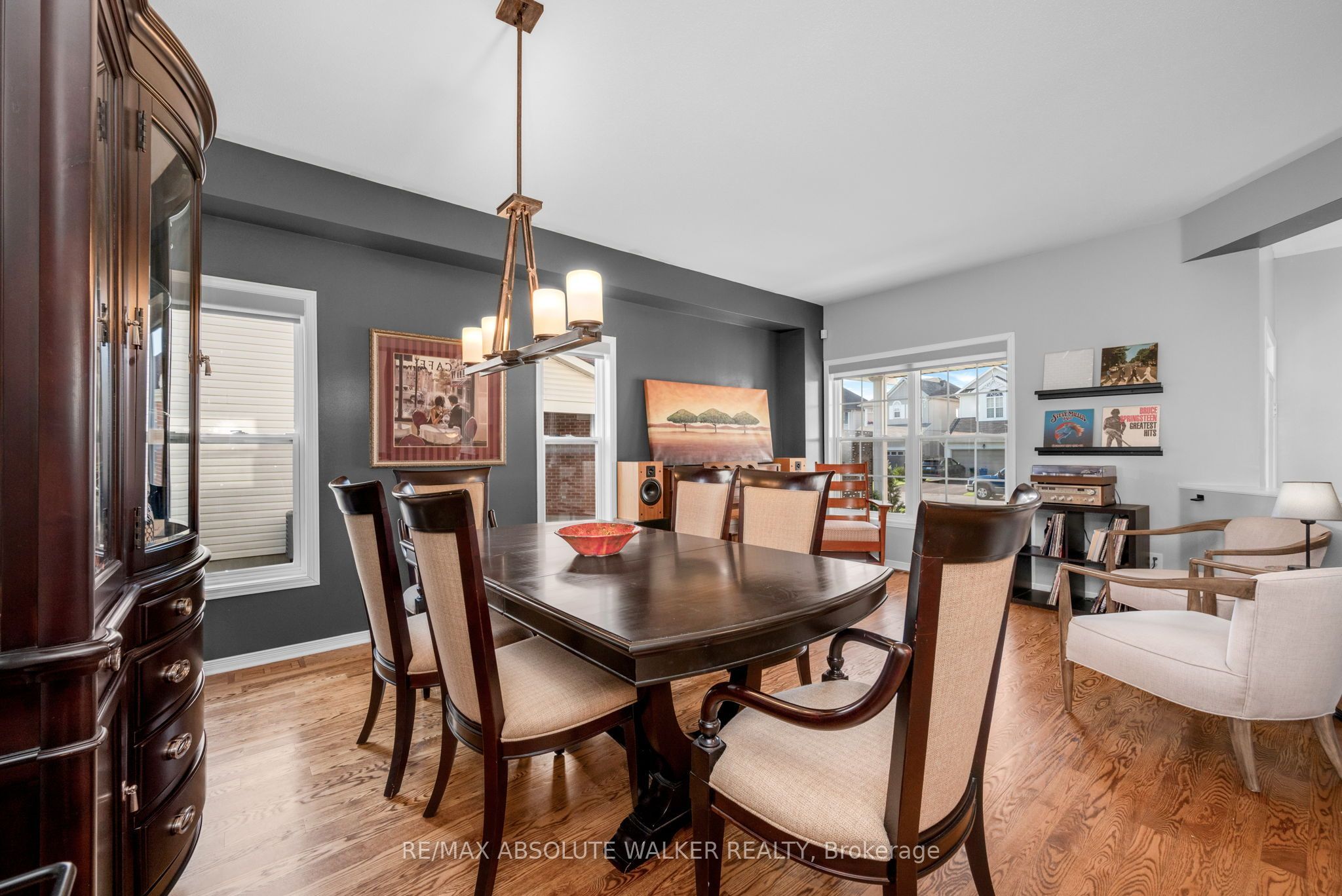1046 Fieldfair Way Property Photo 8