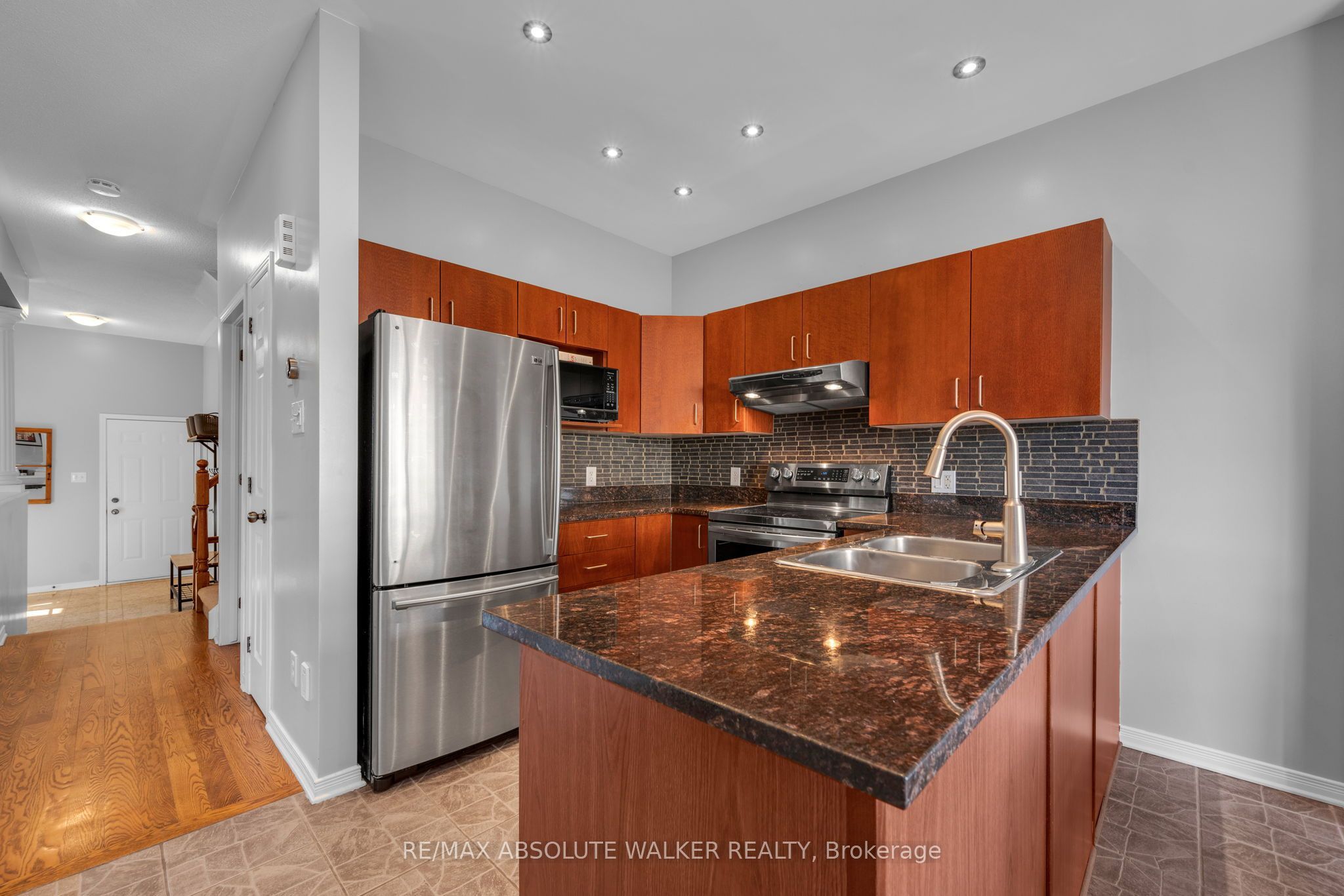 1046 Fieldfair Way Property Photo 13