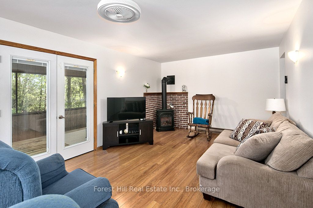 523583 12 Concession Property Photo 11