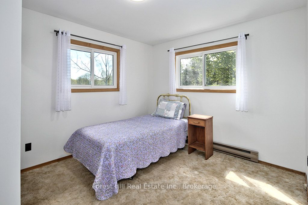 523583 12 Concession Property Photo 16