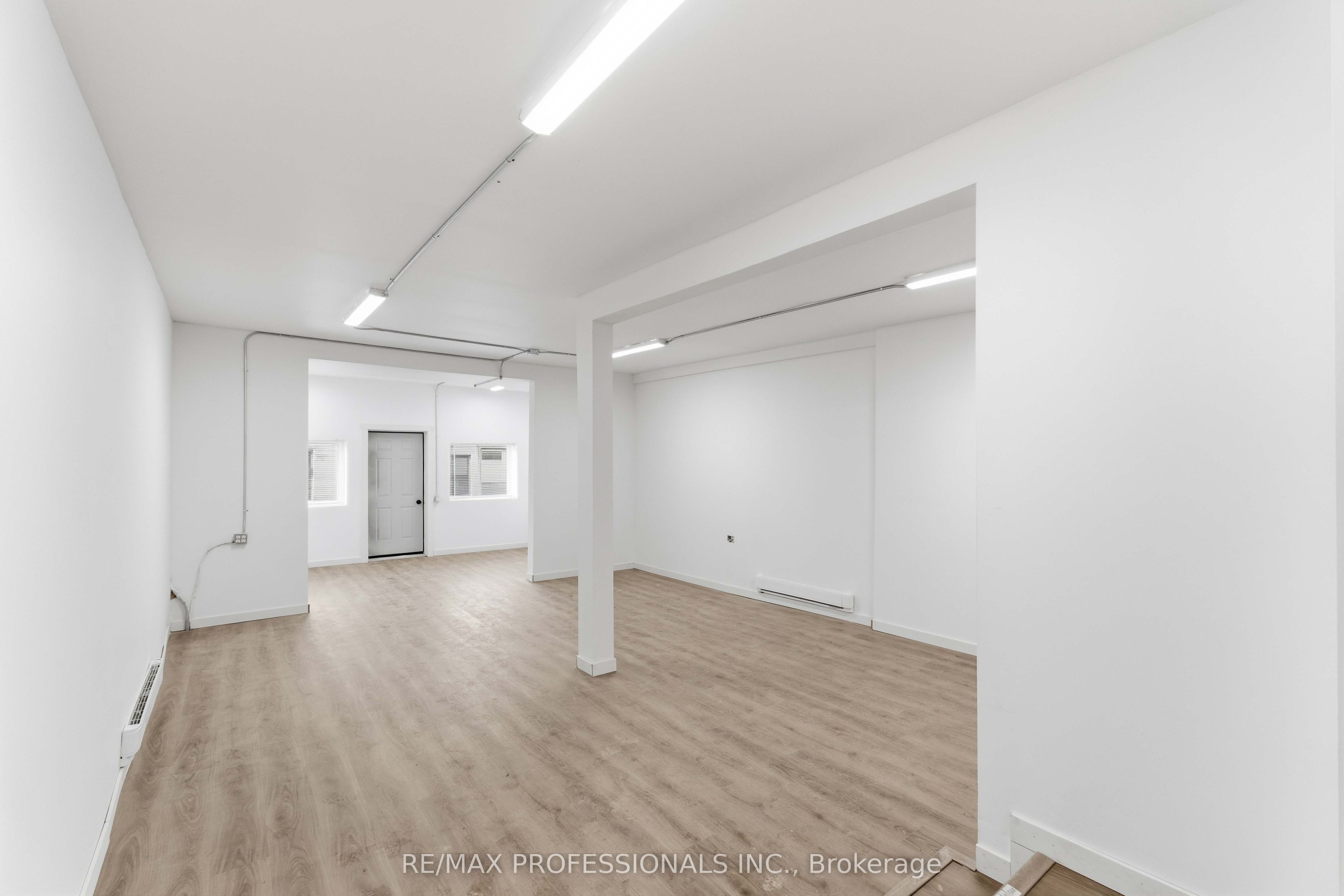 759 Barton Street E Property Photo 12