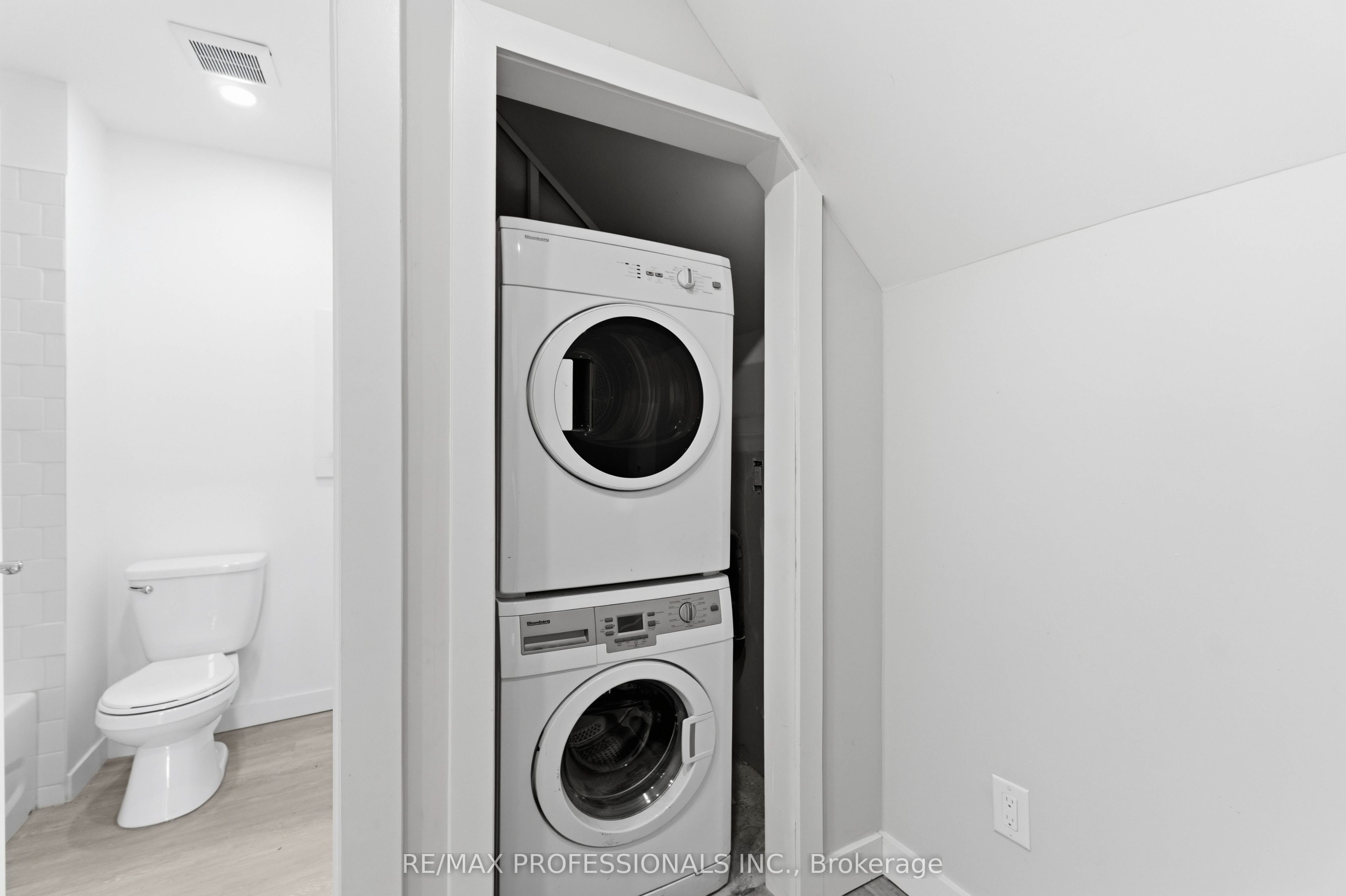 759 Barton Street E Property Photo 26