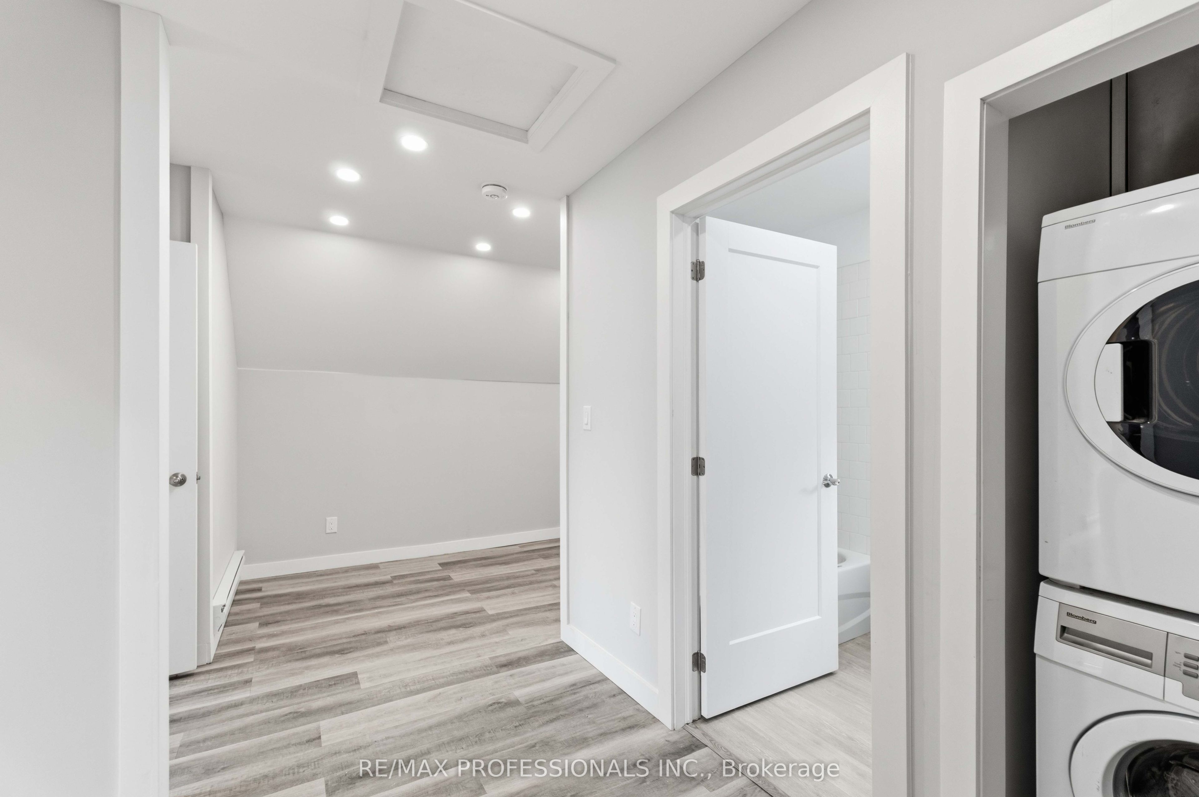 759 Barton Street E Property Photo 27