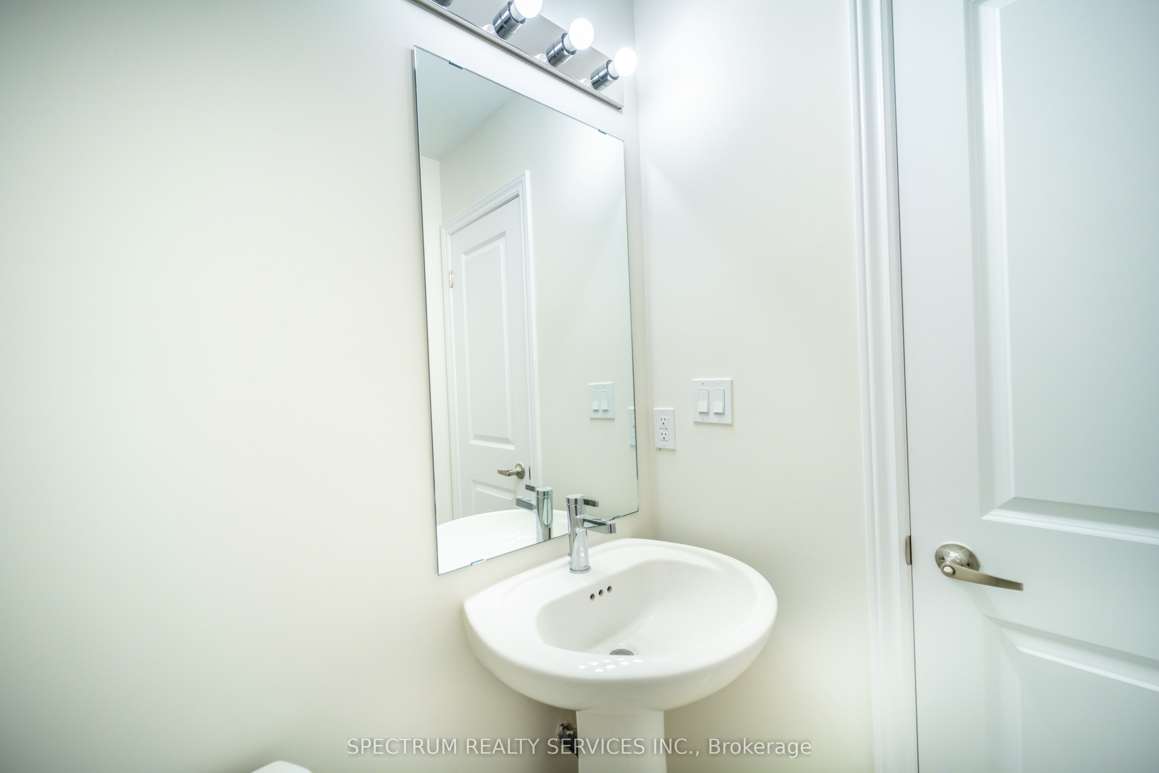 19 Chapman Road Property Photo 17