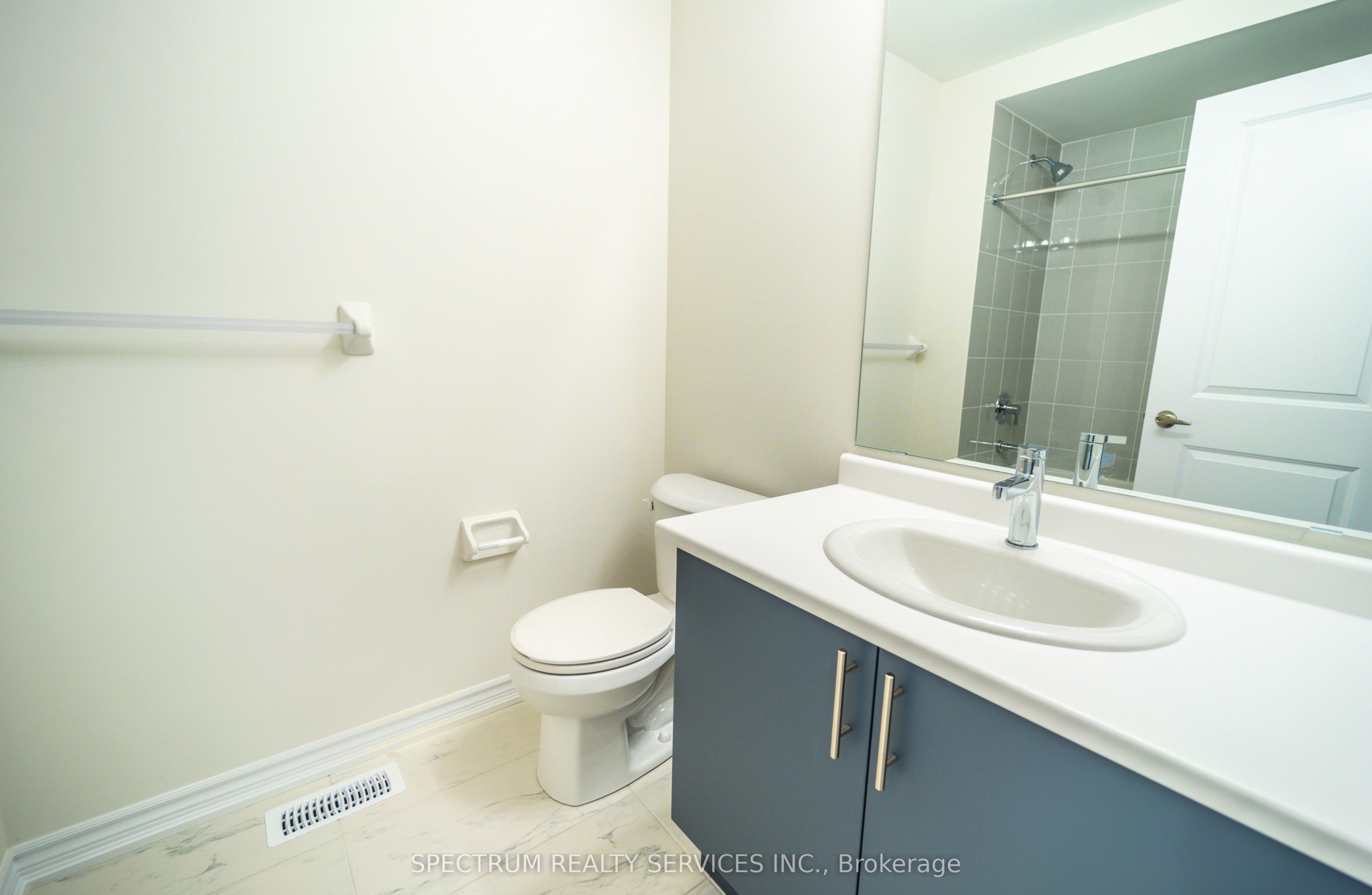 19 Chapman Road Property Photo 25