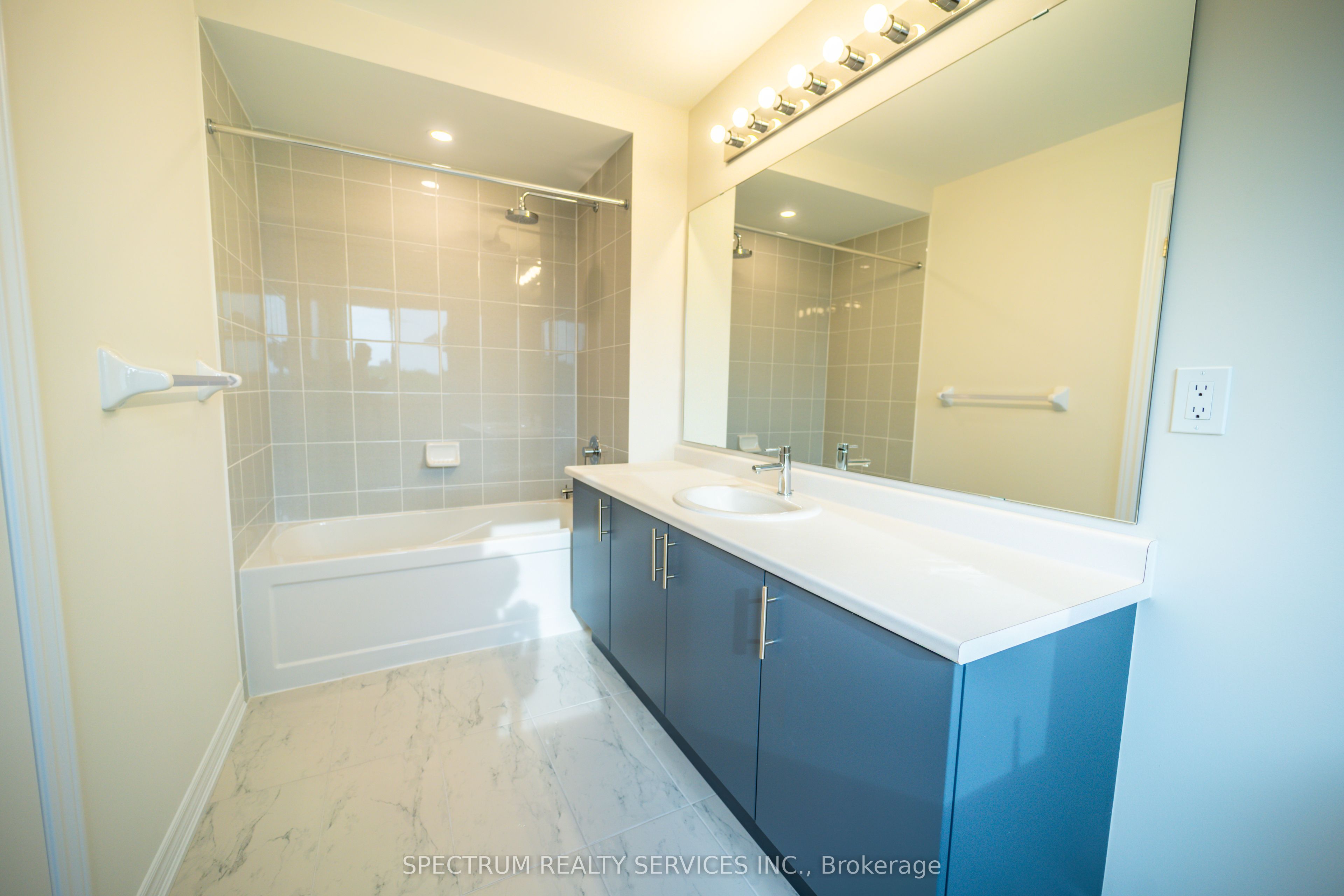 19 Chapman Road Property Photo 31