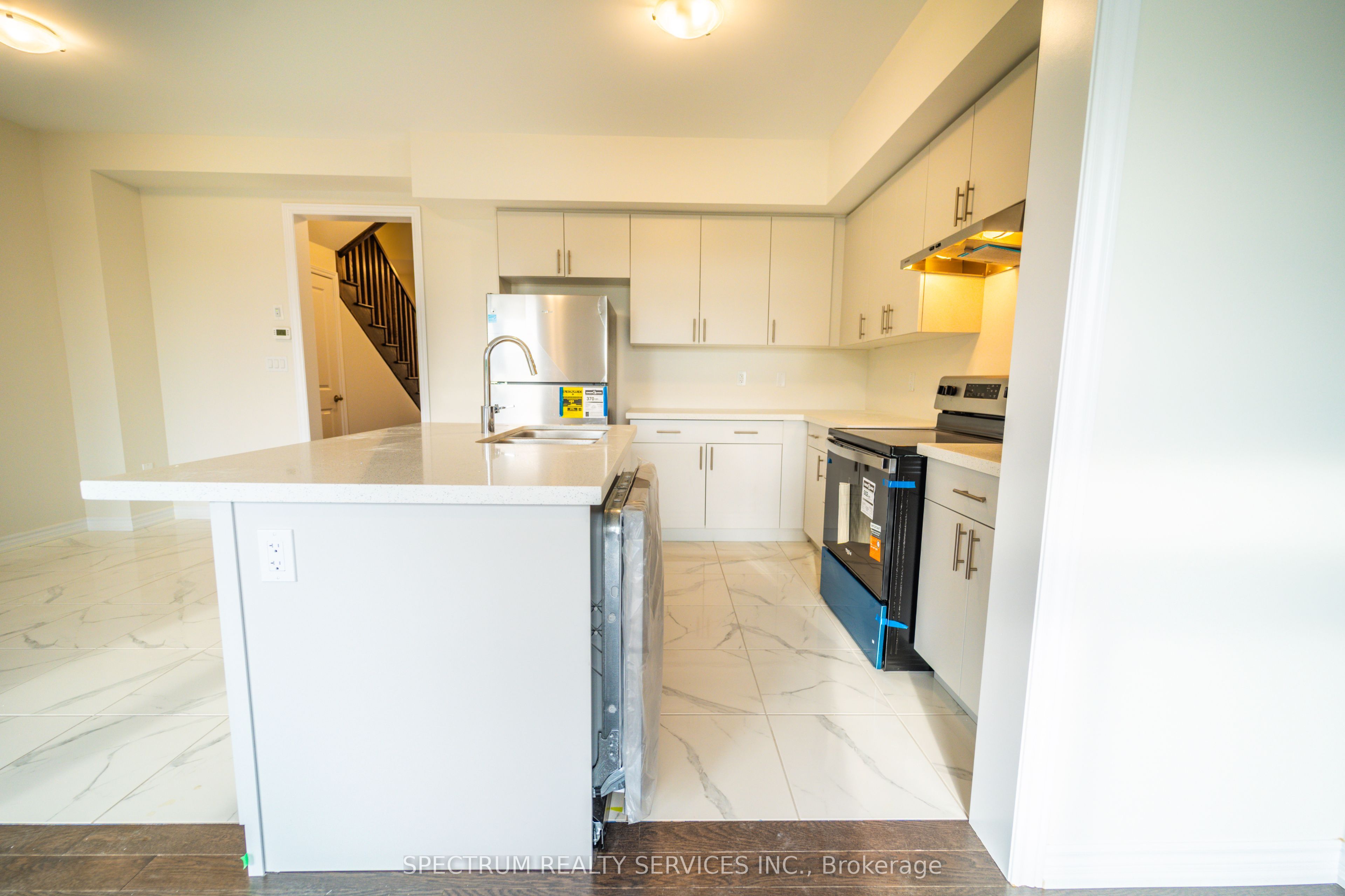 19 Chapman Road Property Photo 43