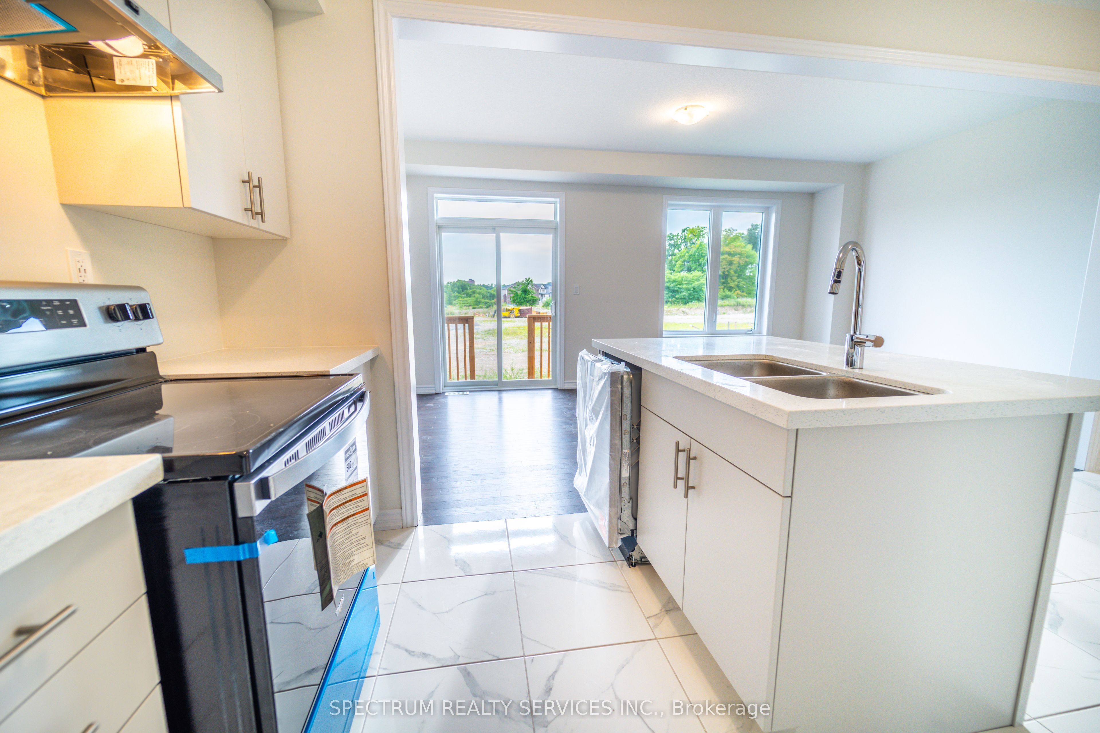 19 Chapman Road Property Photo 47