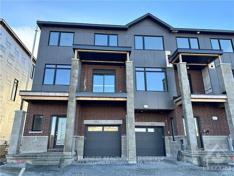 806 Anciano Crescent Property Photo 1