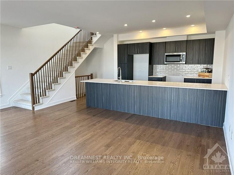 806 Anciano Crescent Property Photo 3