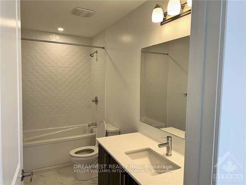 806 Anciano Crescent Property Photo 4