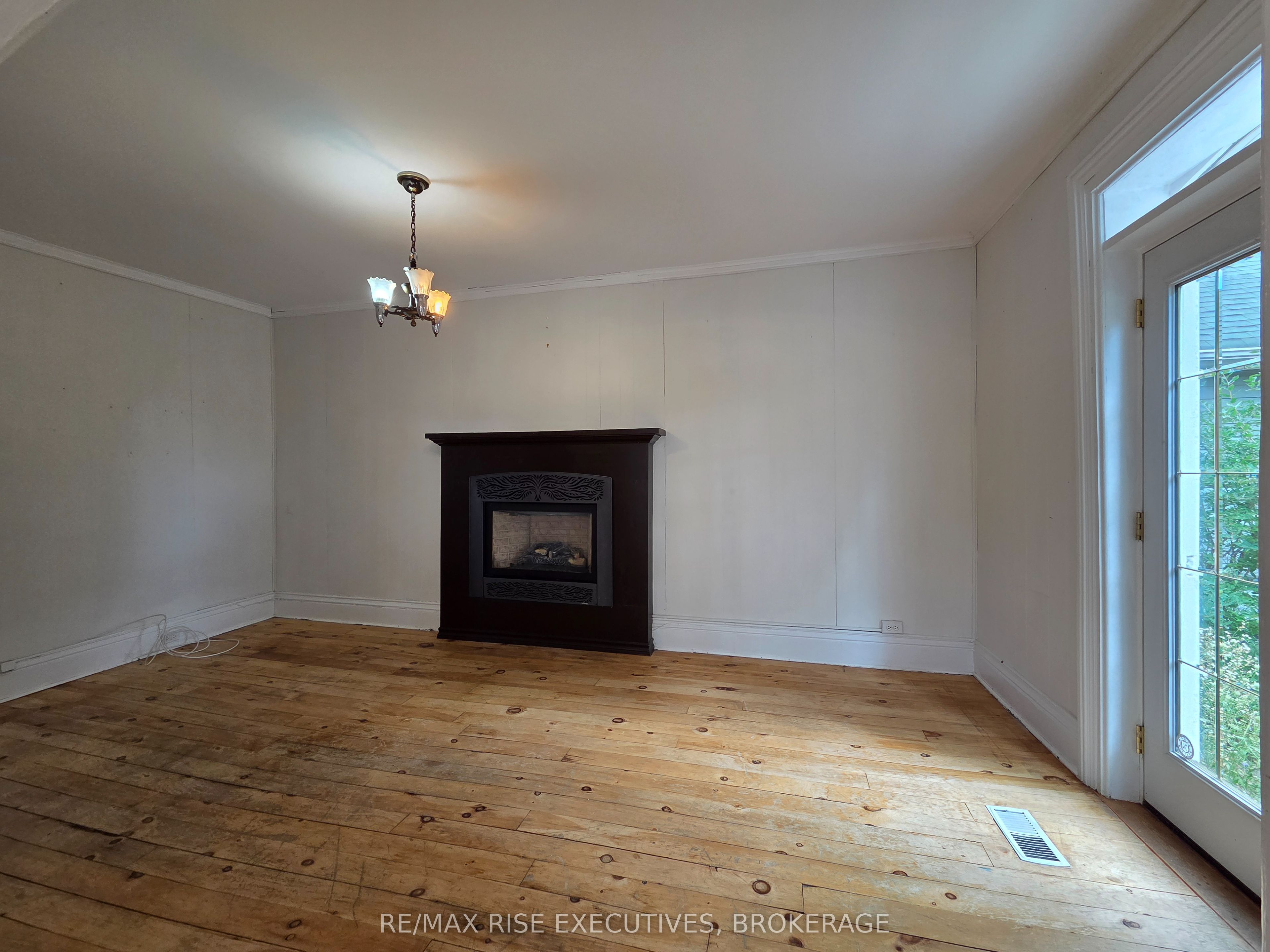 18 Stone Street Property Photo 7