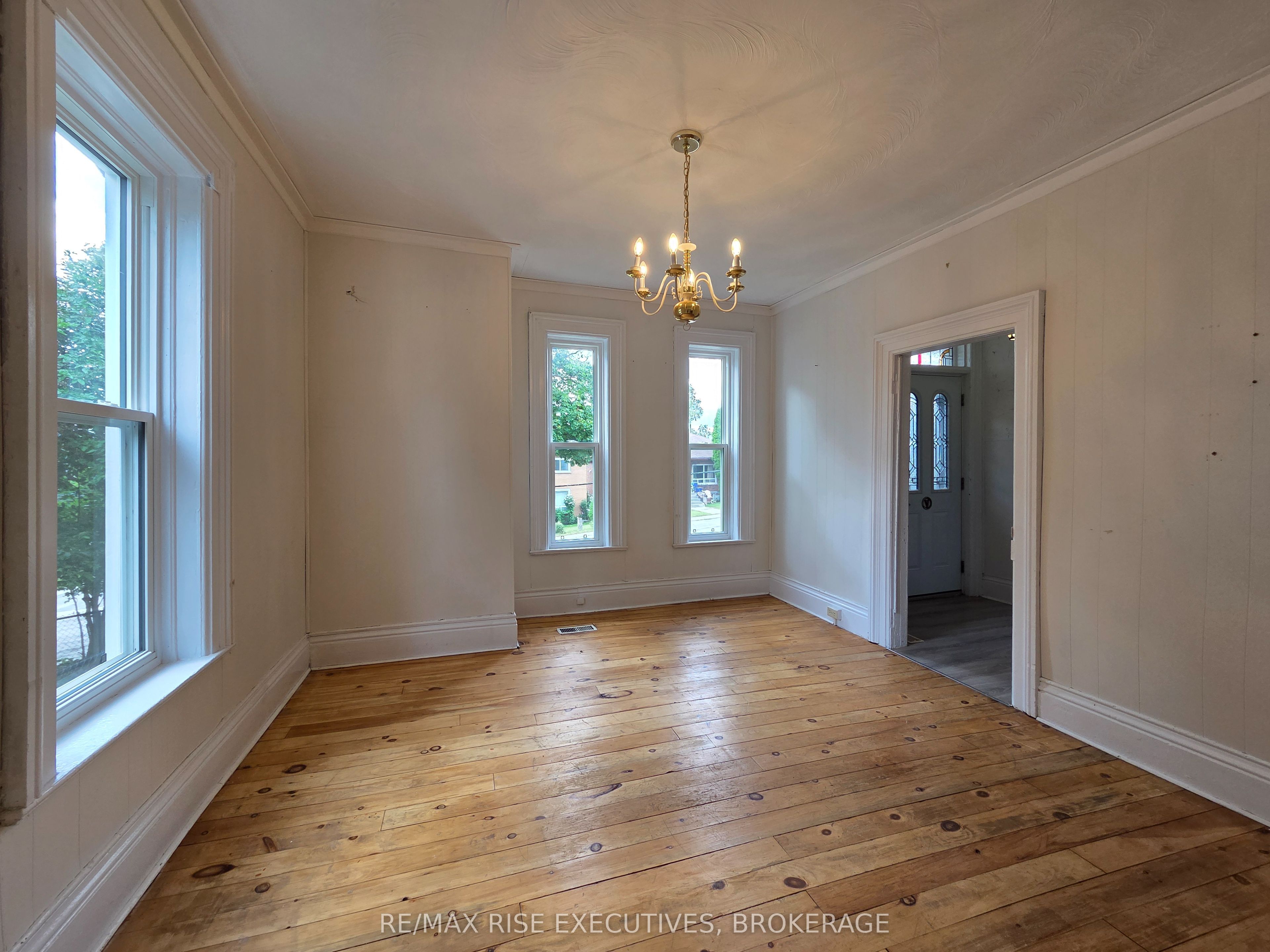 18 Stone Street Property Photo 8