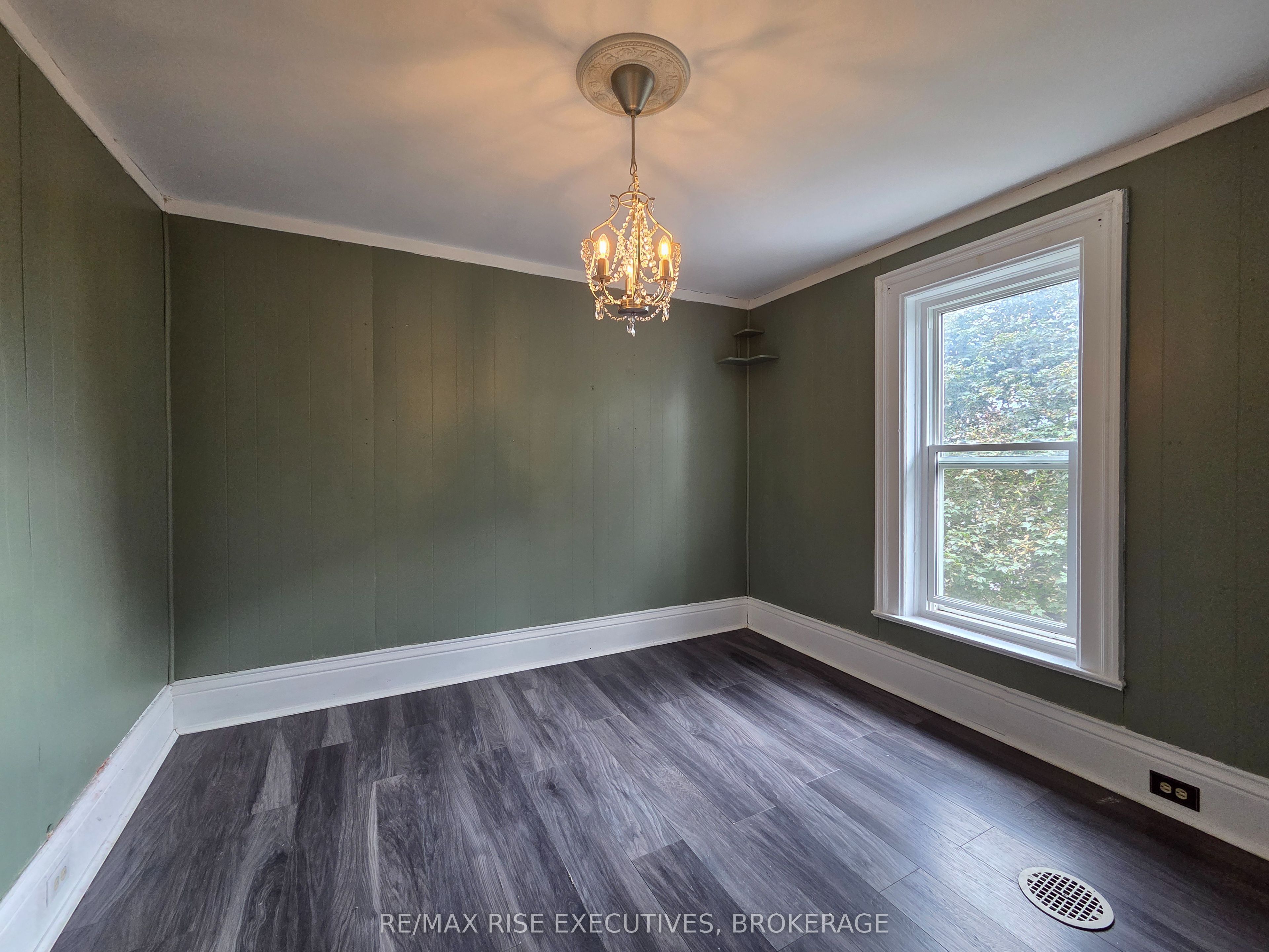 18 Stone Street Property Photo 16