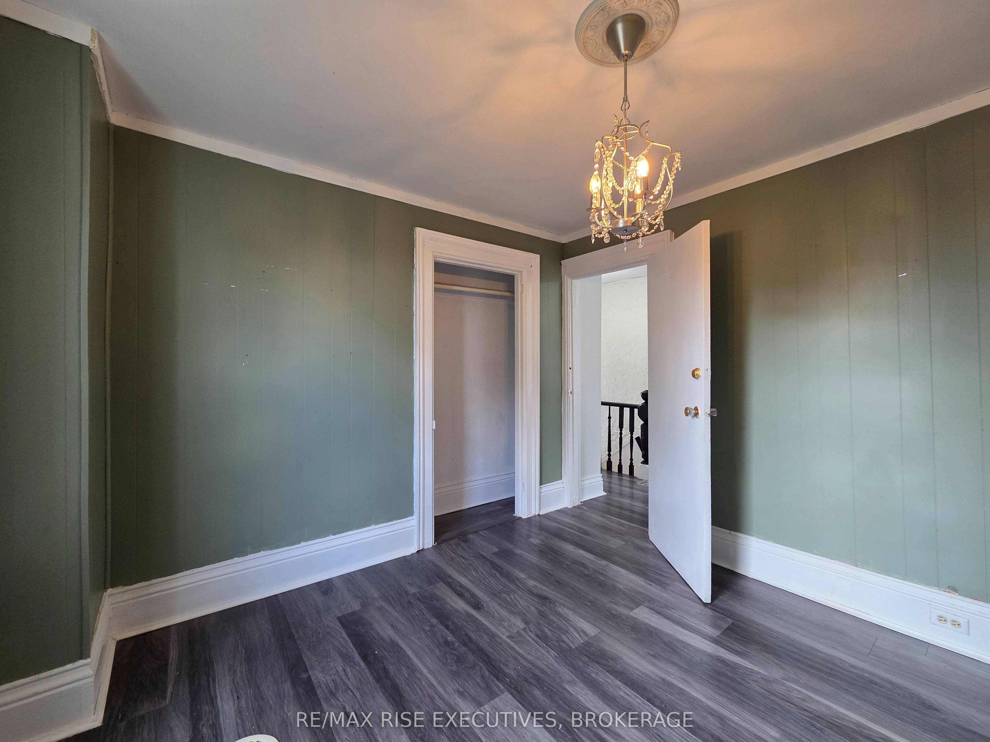 18 Stone Street Property Photo 17