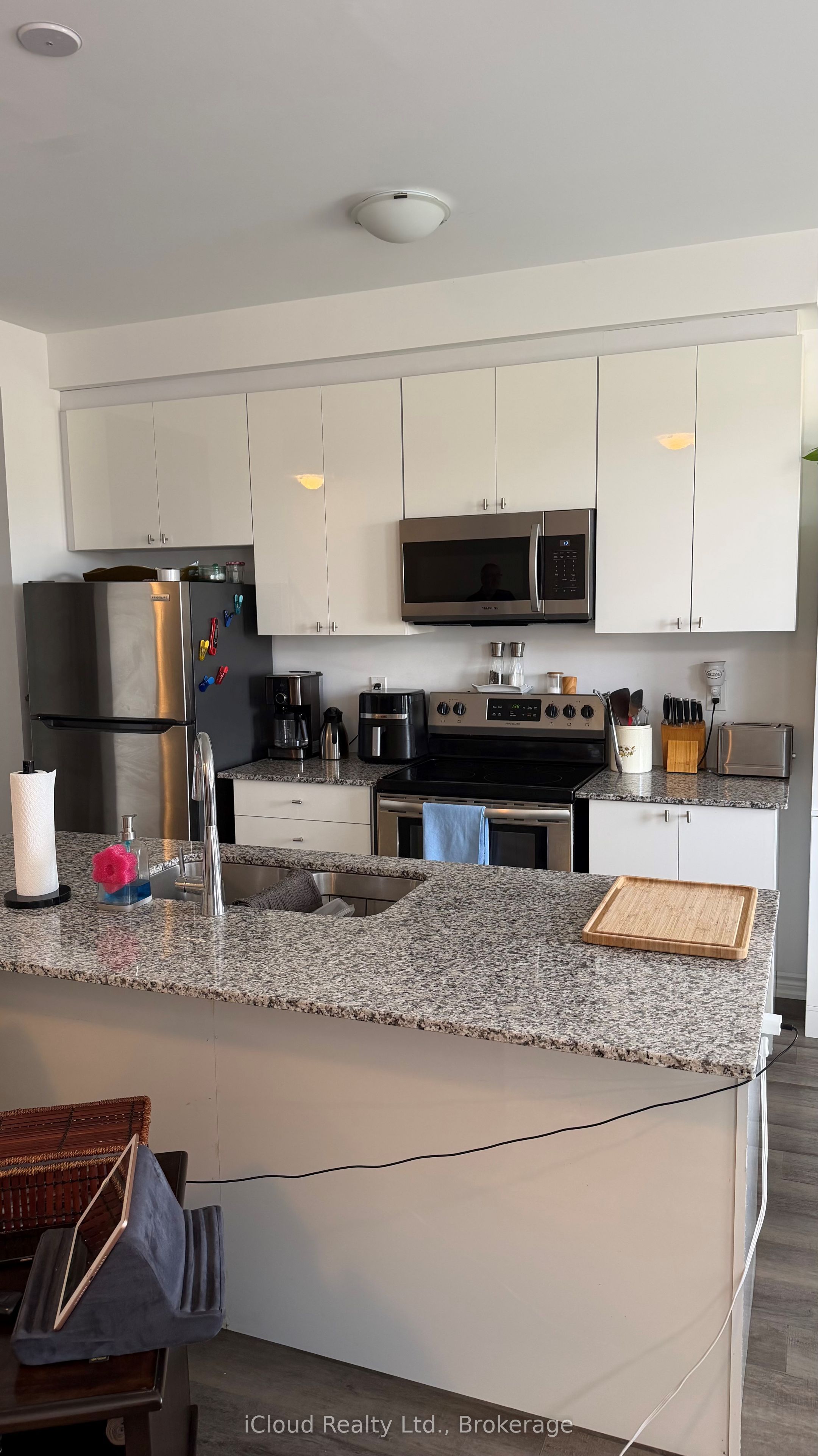 74 Forestwalk Street Property Photo 7