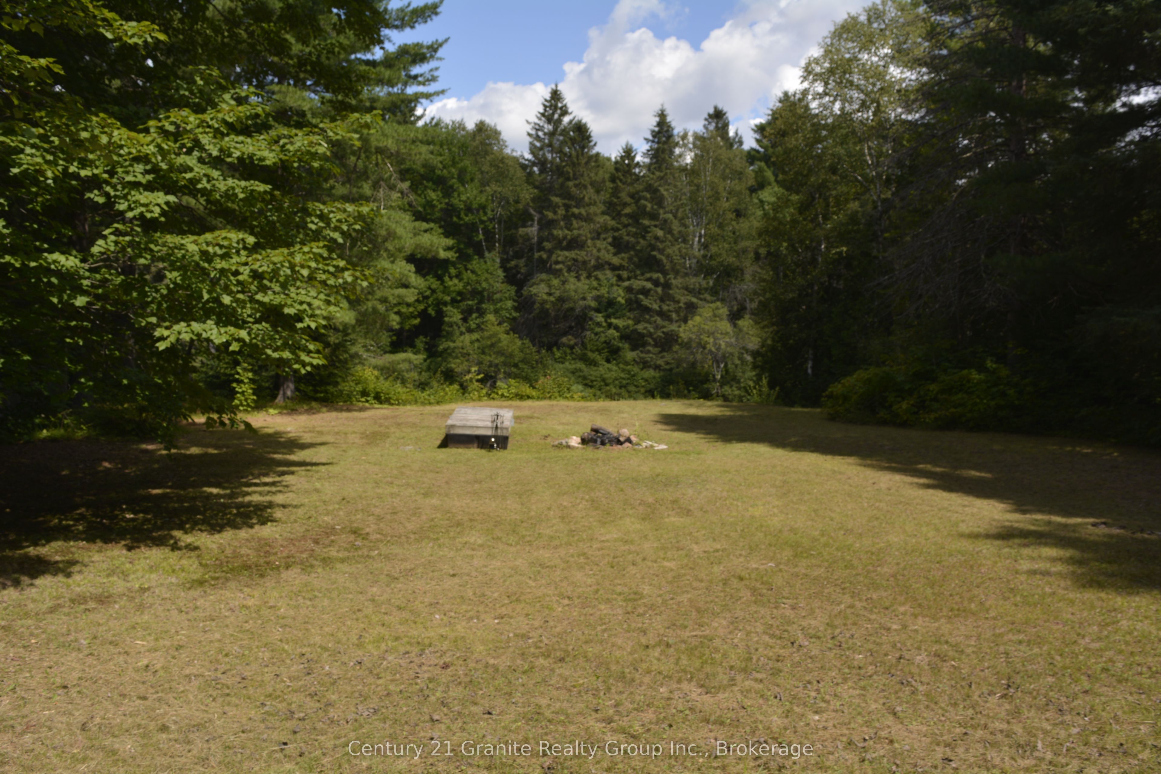 205 Glory Road Property Photo 4
