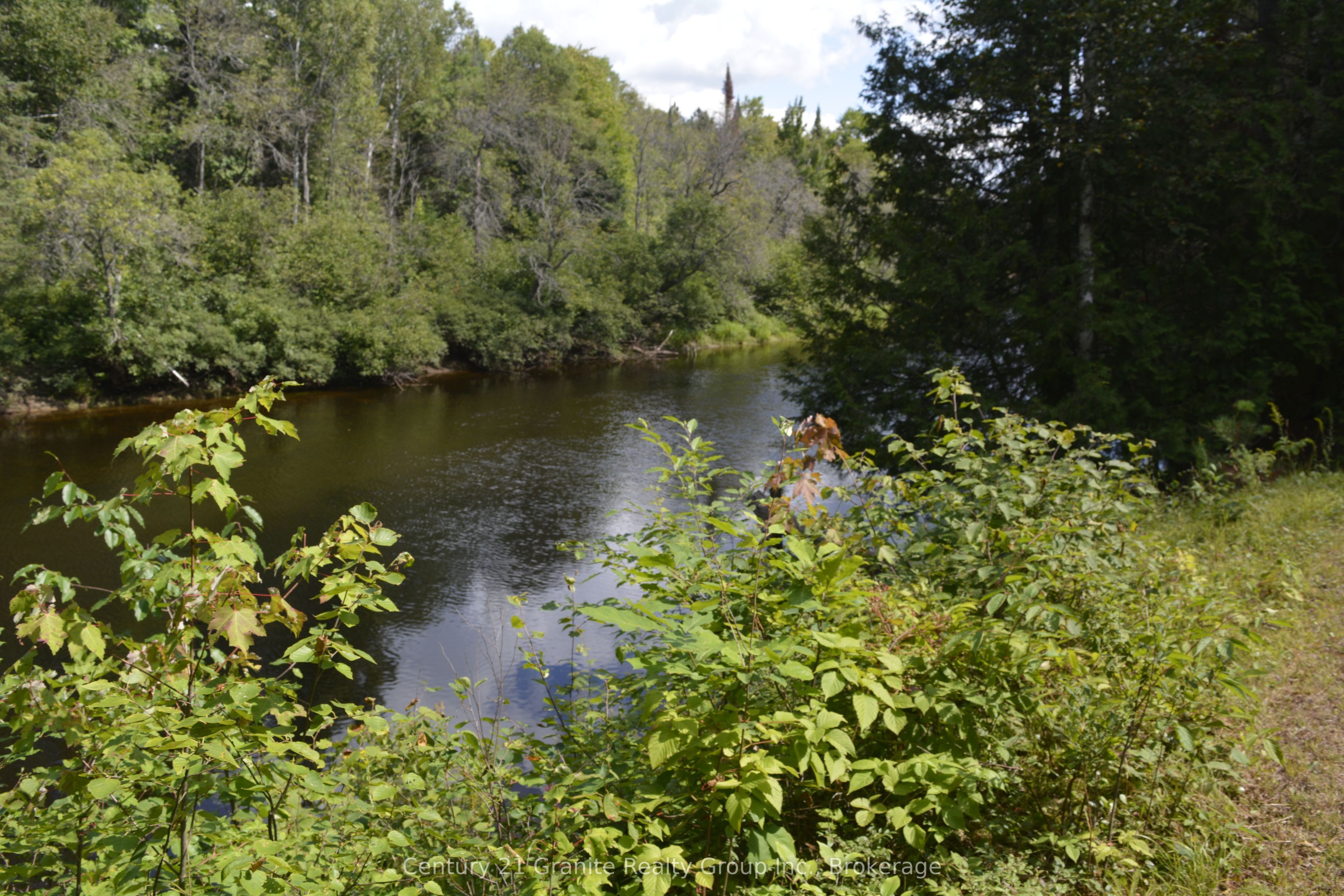 205 Glory Road Property Photo 5