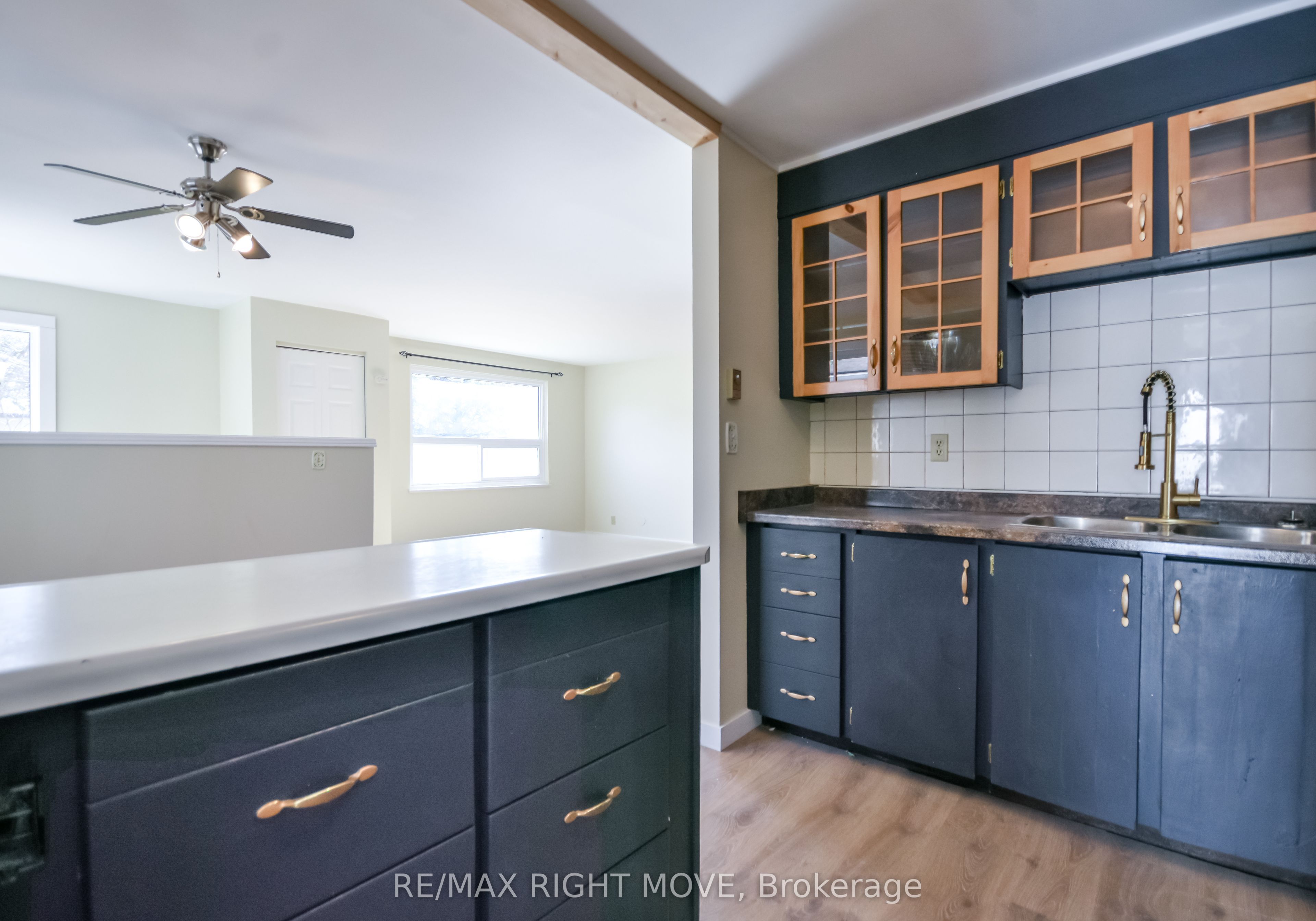 162 Pratt Crescent Property Photo 11