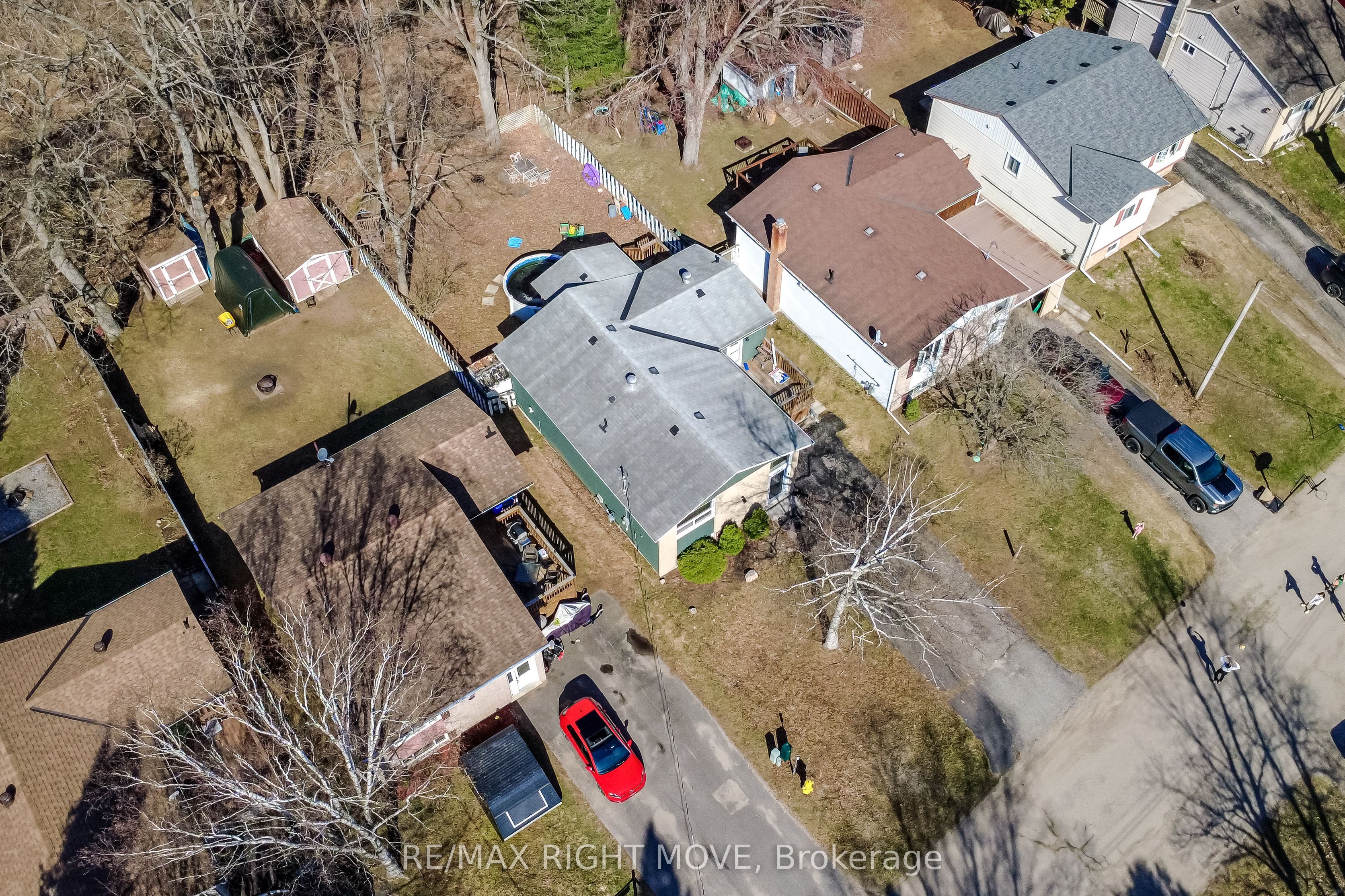 162 Pratt Crescent Property Photo 33