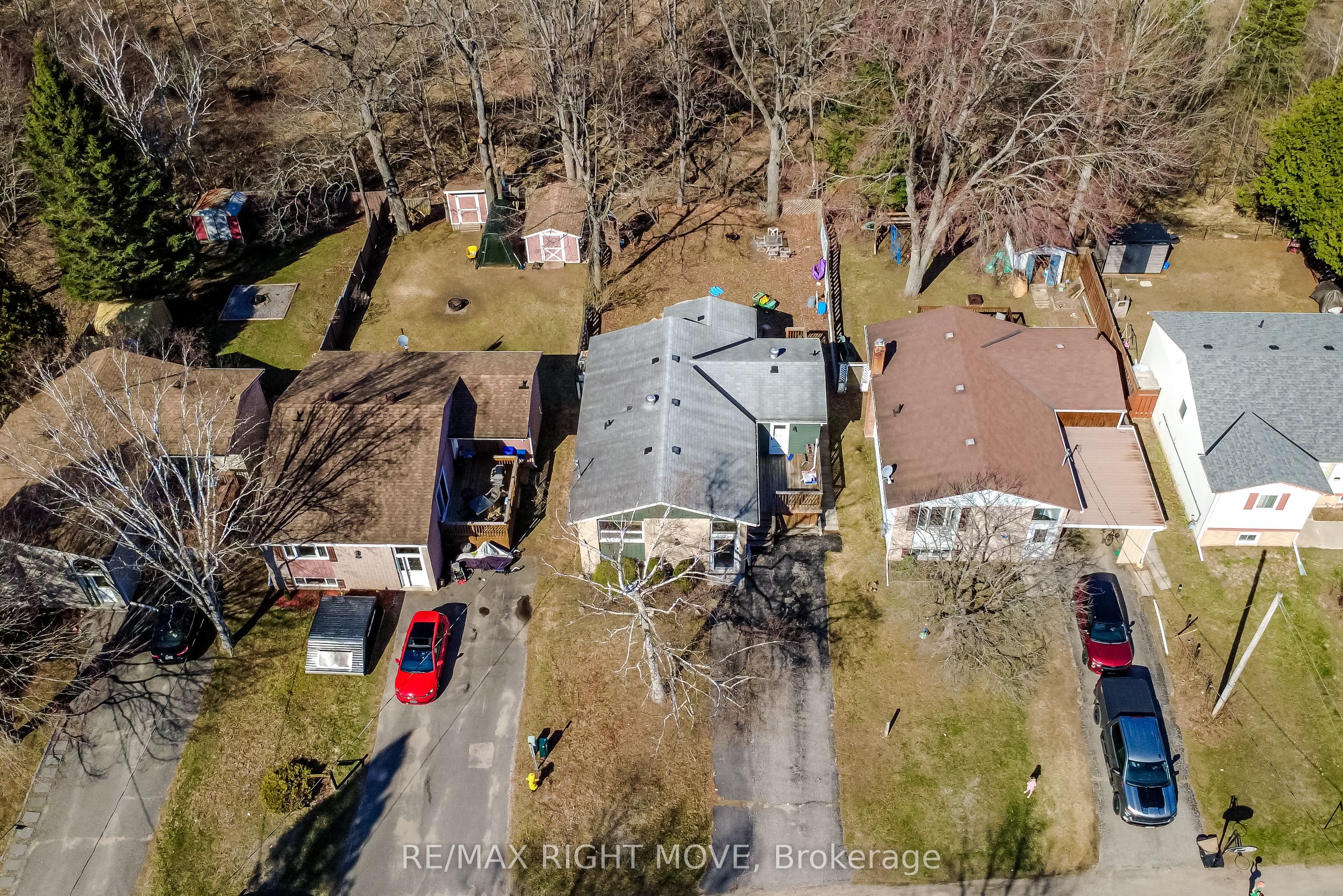 162 Pratt Crescent Property Photo 34