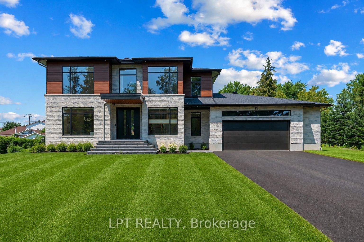 15 Briggs Avenue