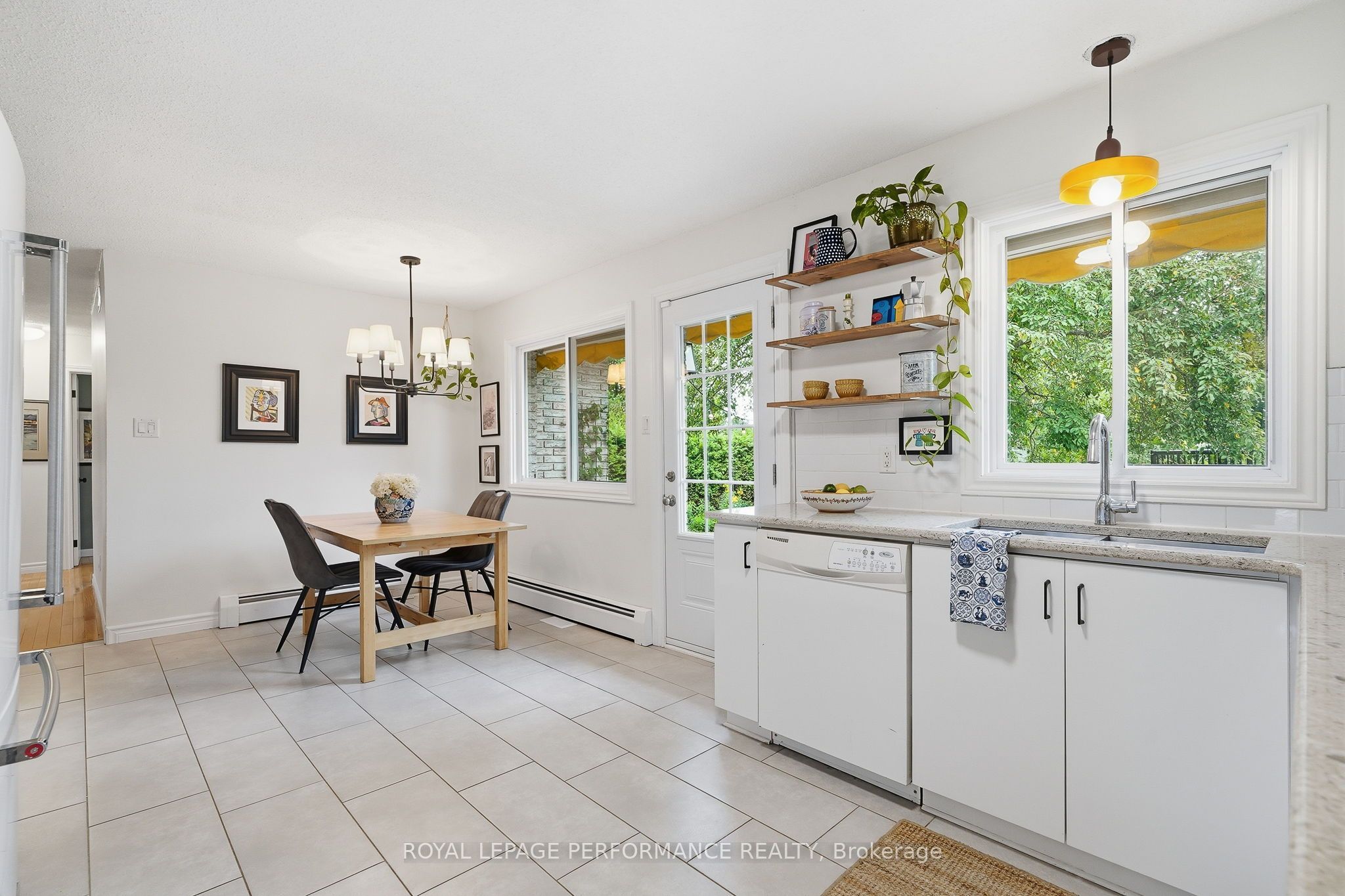 119 Centenaire Street Property Photo 11