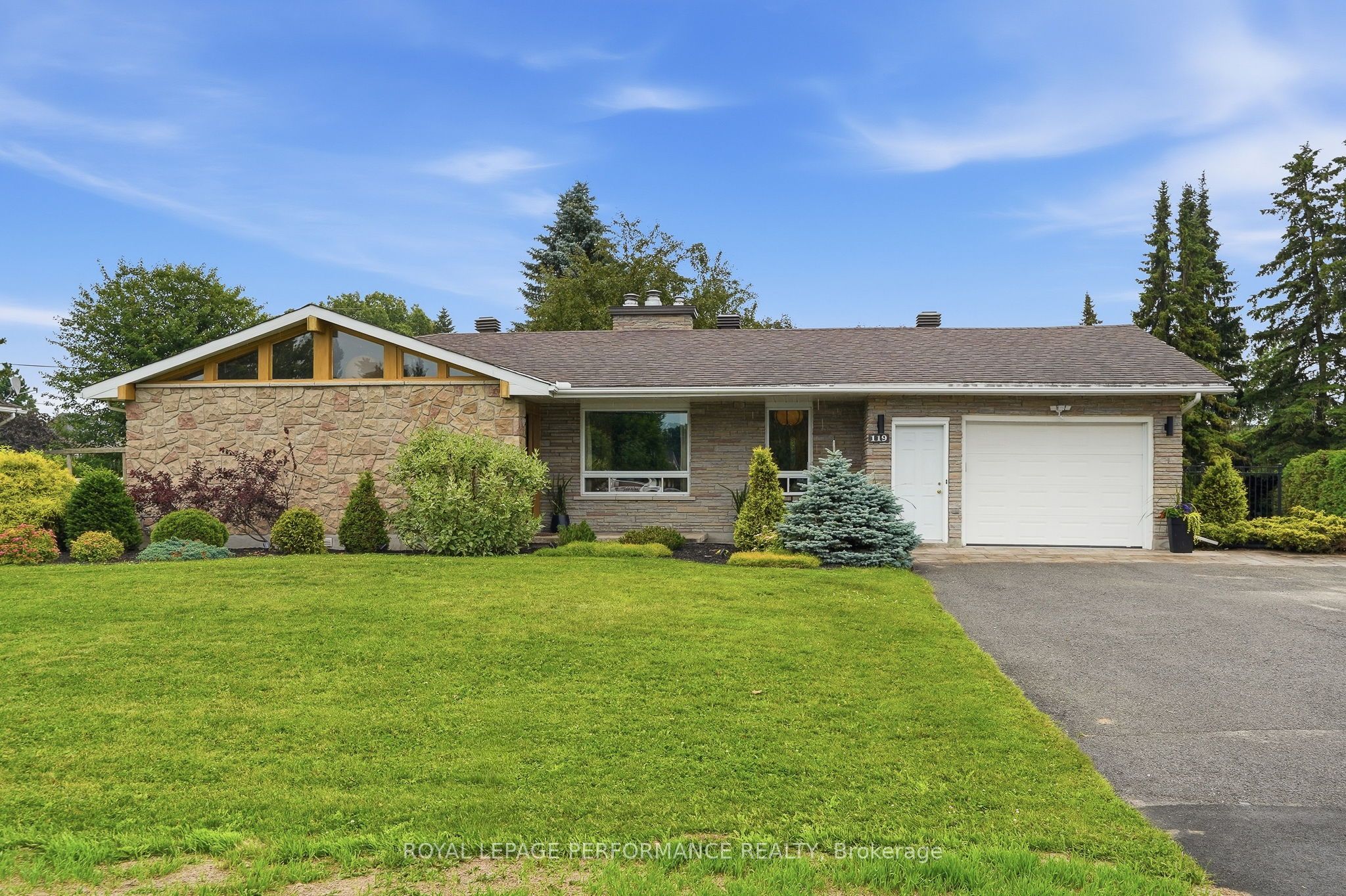 119 Centenaire Street Property Photo 35