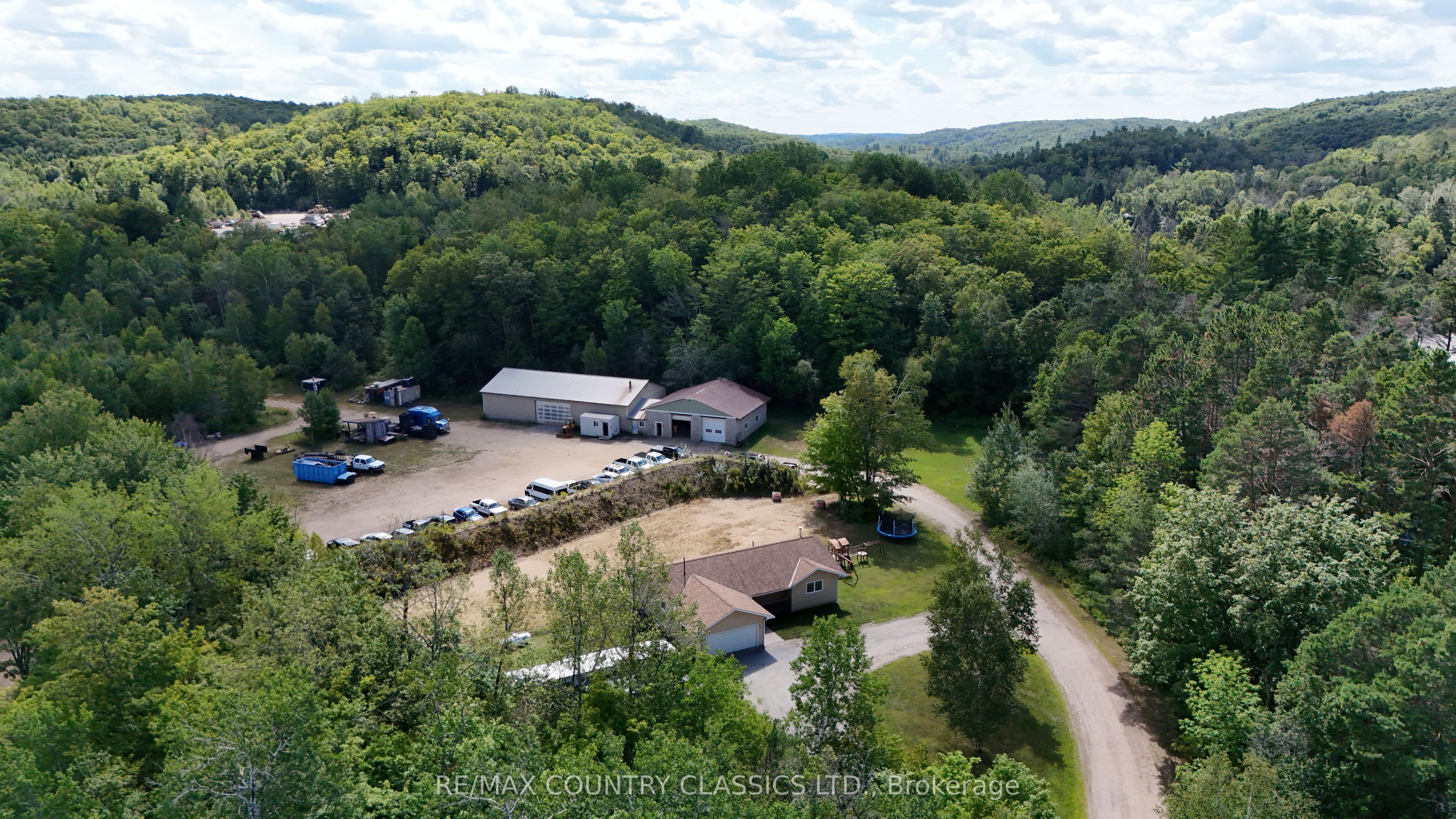 3952 Loop Road Property Photo 3