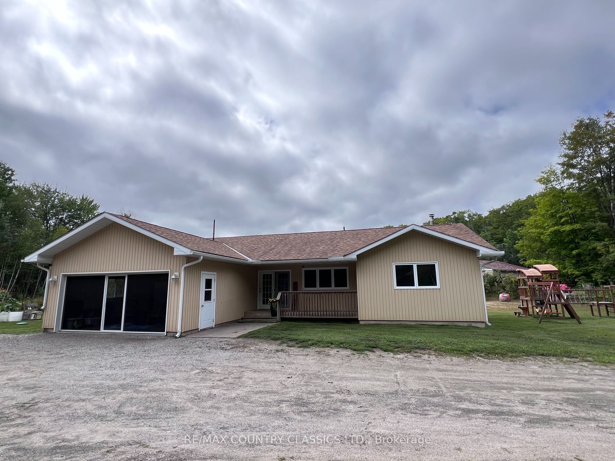 3952 Loop Road Property Photo 7