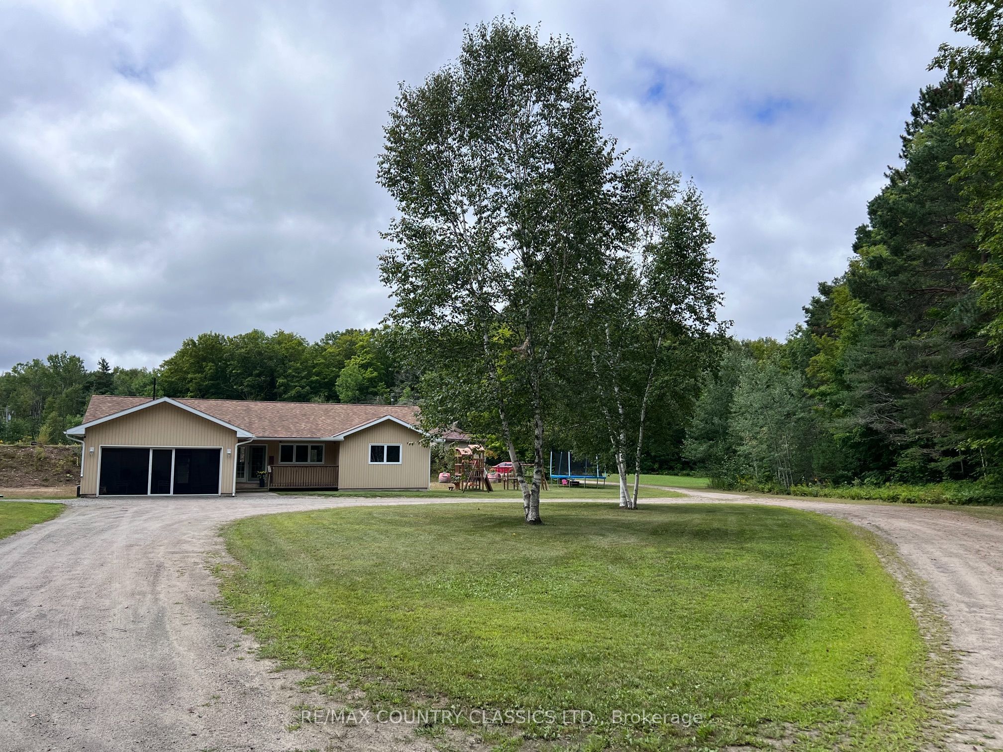 3952 Loop Road Property Photo 12