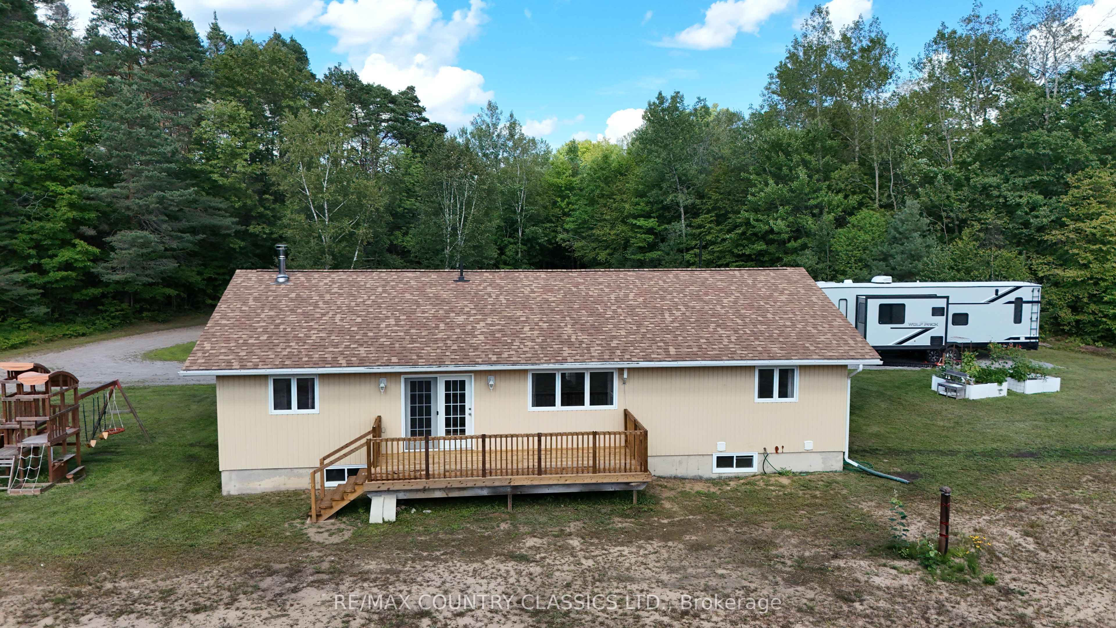 3952 Loop Road Property Photo 13