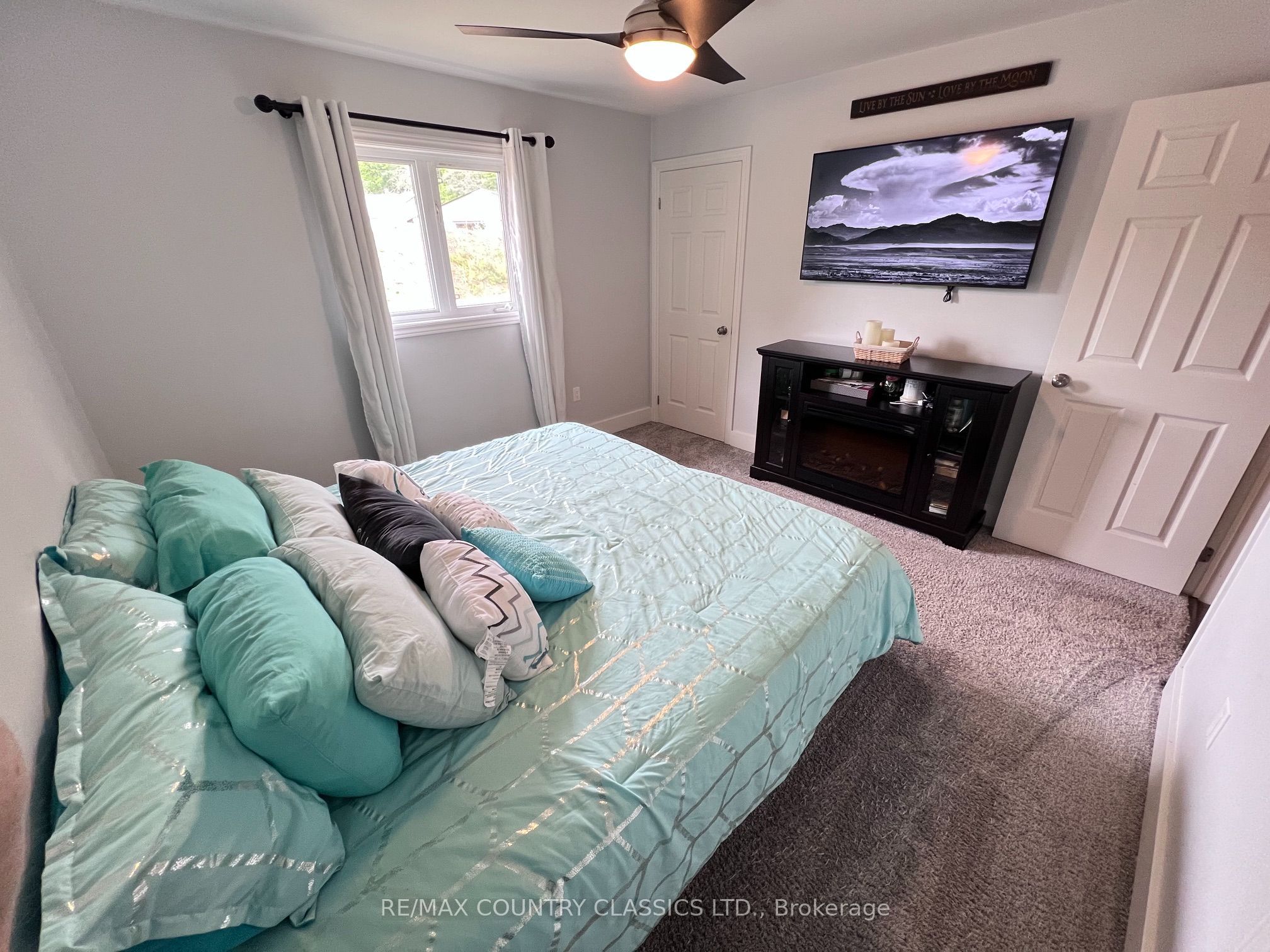 3952 Loop Road Property Photo 23