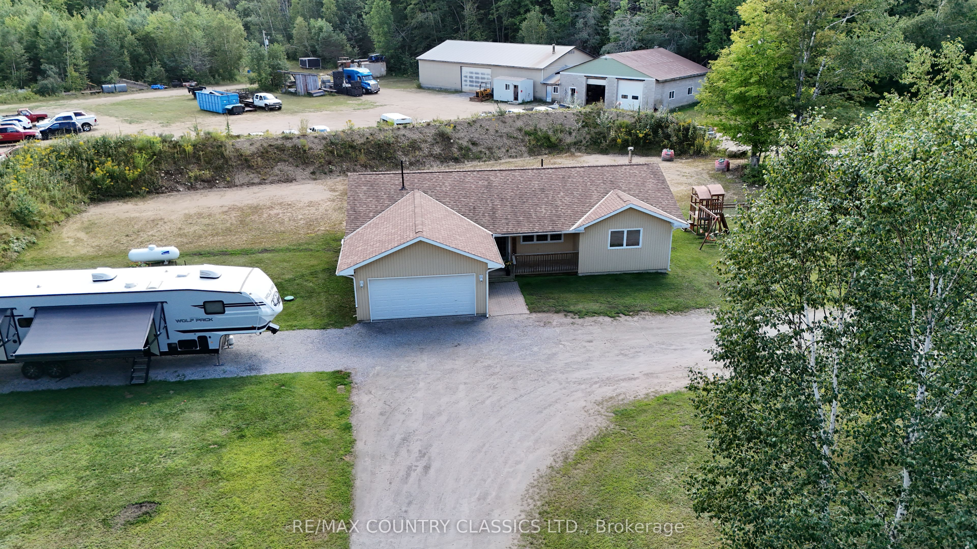 3952 Loop Road Property Photo 28