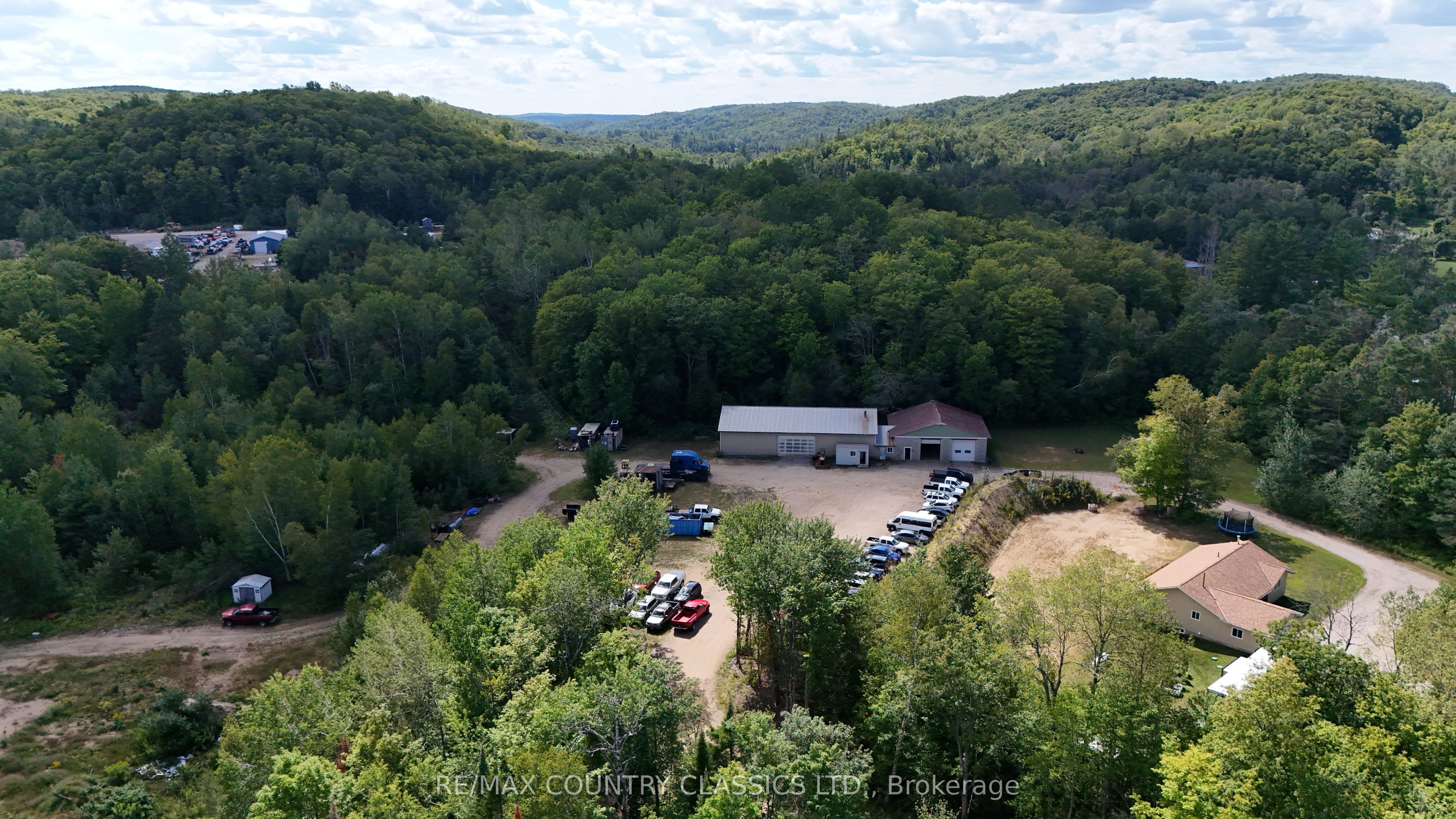 3952 Loop Road Property Photo 33