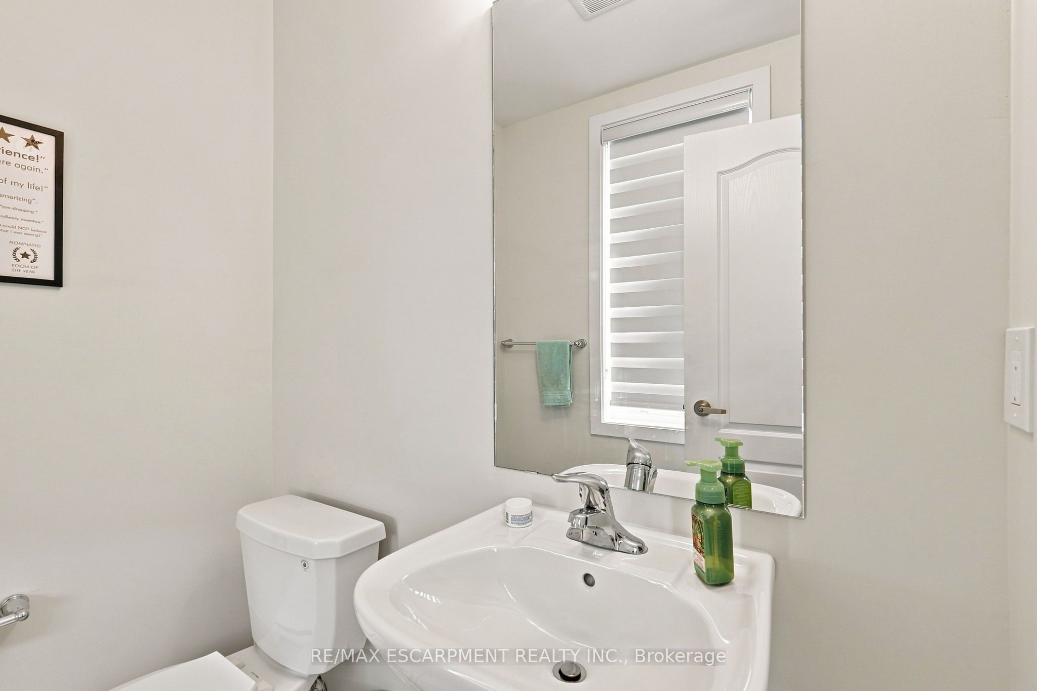 241 Melody Lane Property Photo 10