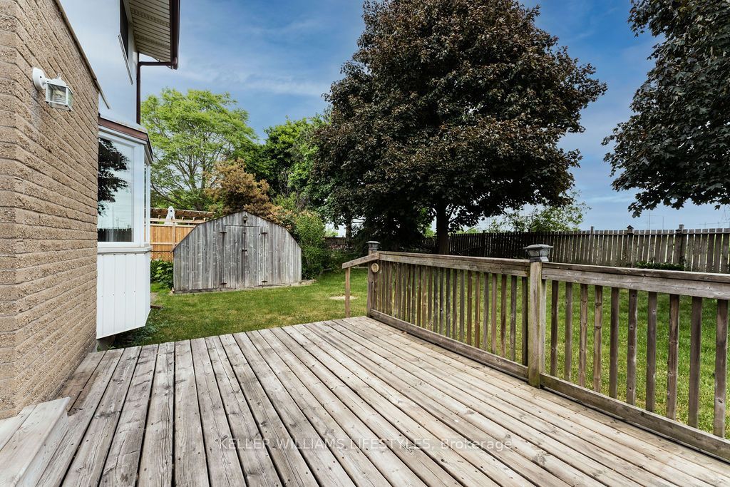 54 Bexhill Drive Property Photo 33