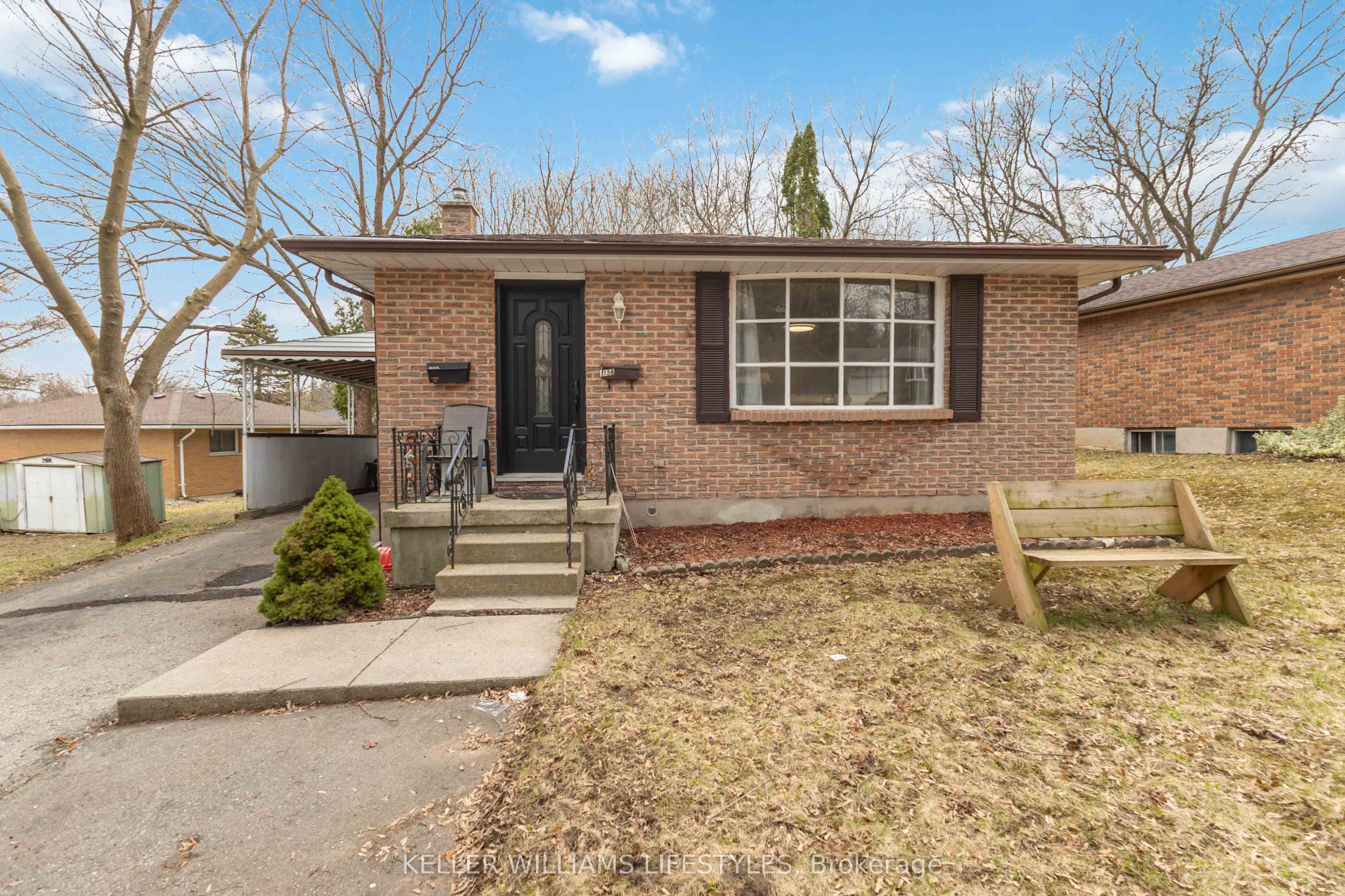156 Paperbirch Crescent Property Photo 2
