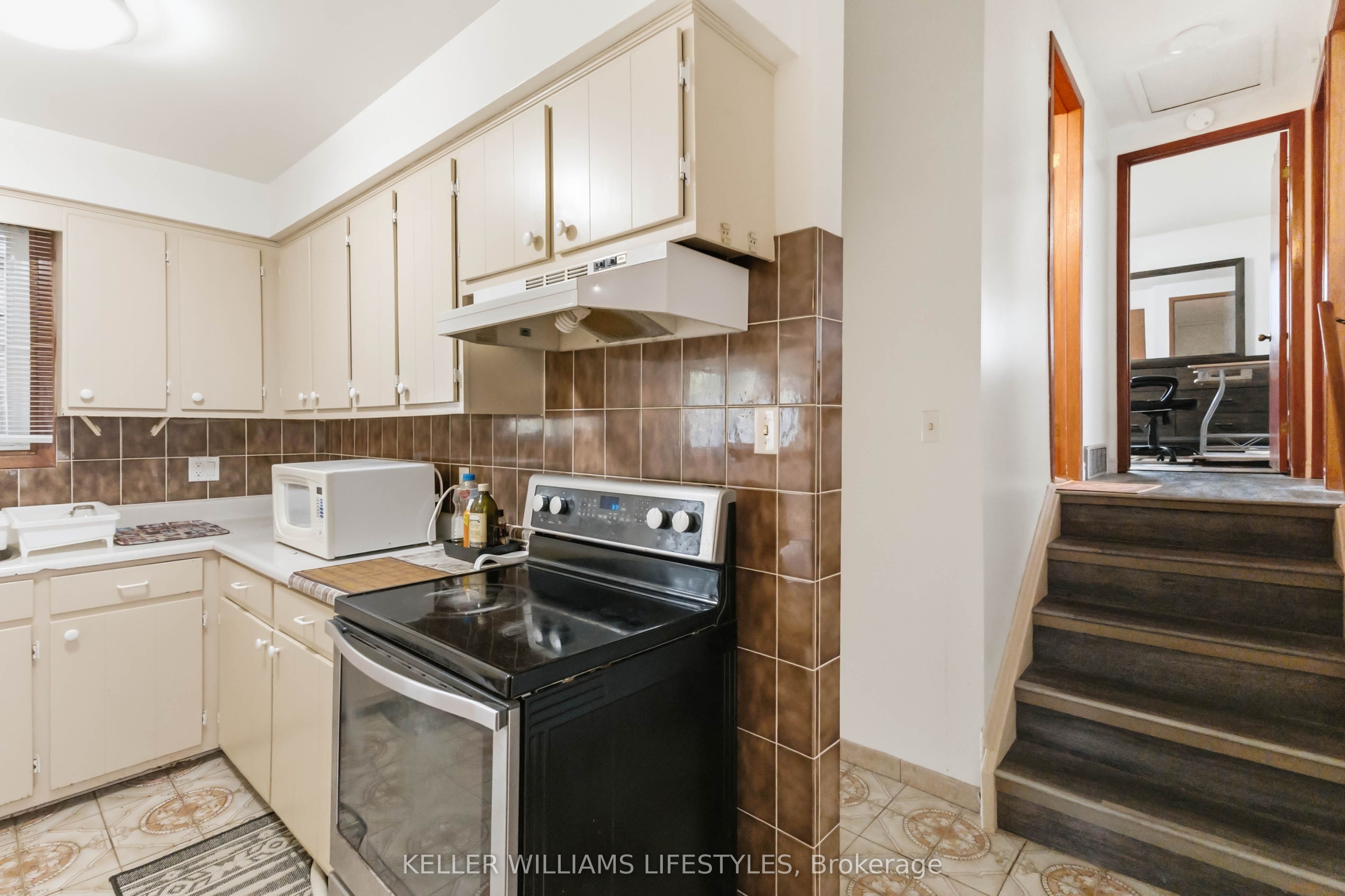 156 Paperbirch Crescent Property Photo 12