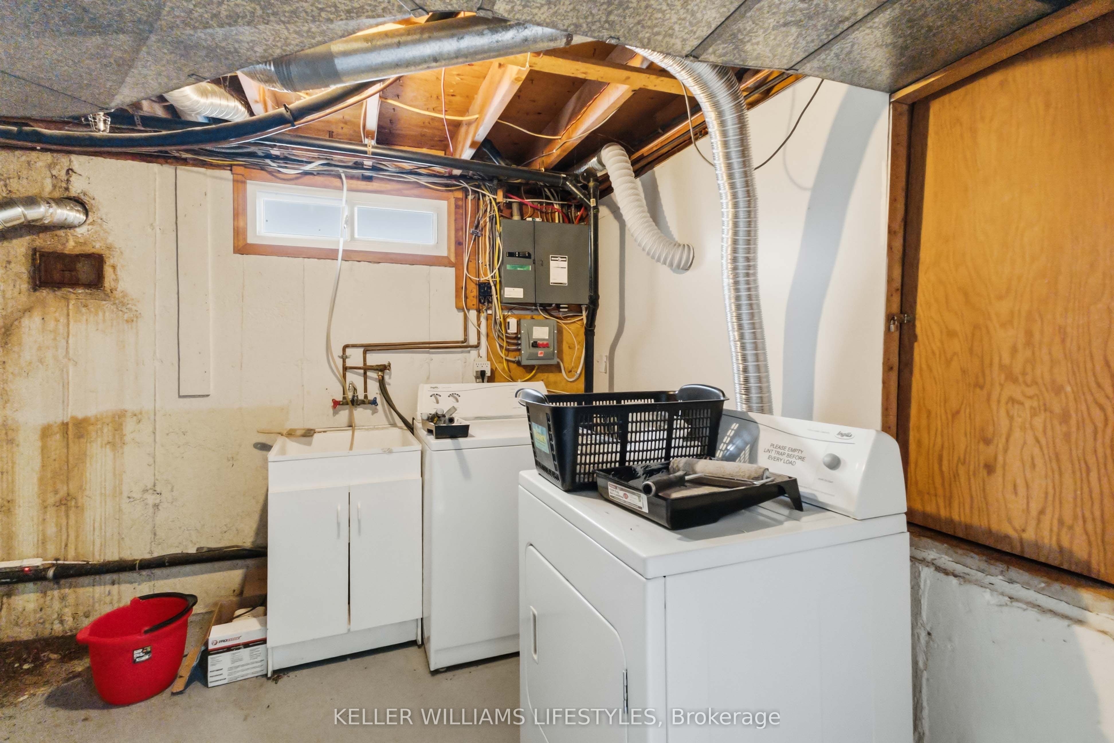 156 Paperbirch Crescent Property Photo 28